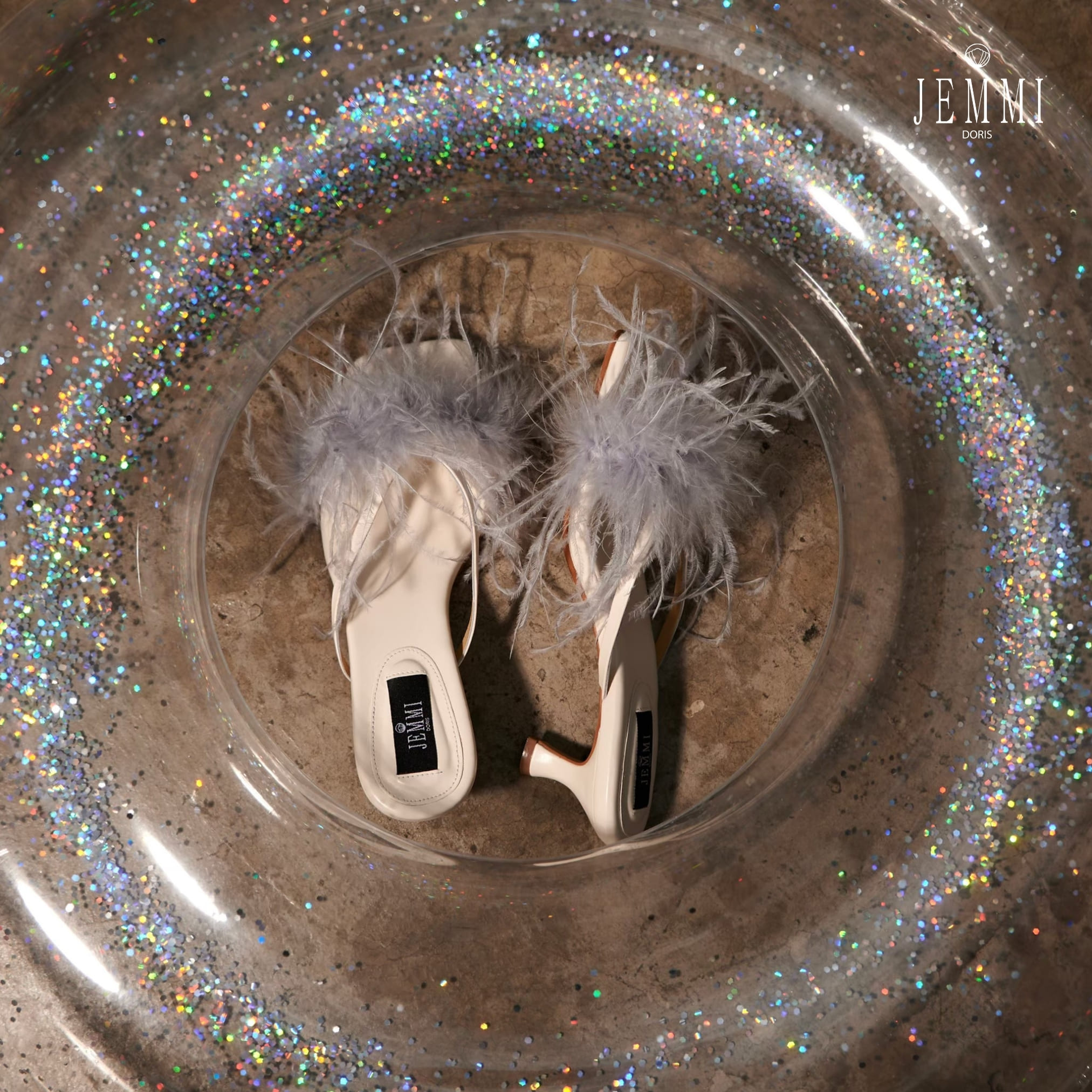 Jemmidoris 1.5 Inch High Heels Decorated with Feathers - Plumerie White Heeled Sandals Blue ราคา 2,690 บาท*ส่งฟรี