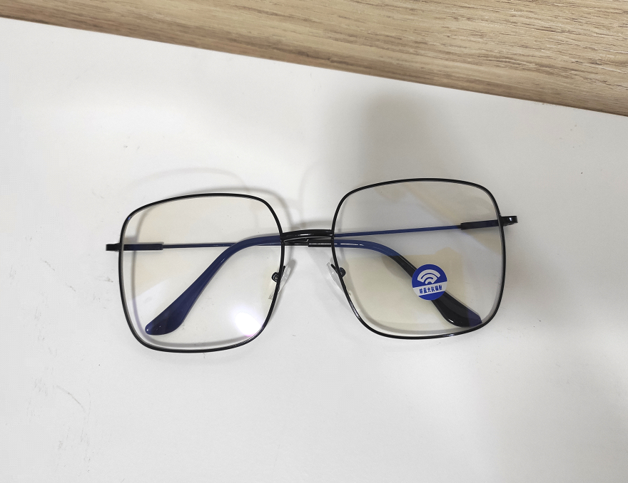 ภาพอธิบายเพิ่มเติมของ แว่นตาแฟชั่นกรอบแว่นแว่นตากรองแสงสีฟ้ากรอบแว่นกรองแสง