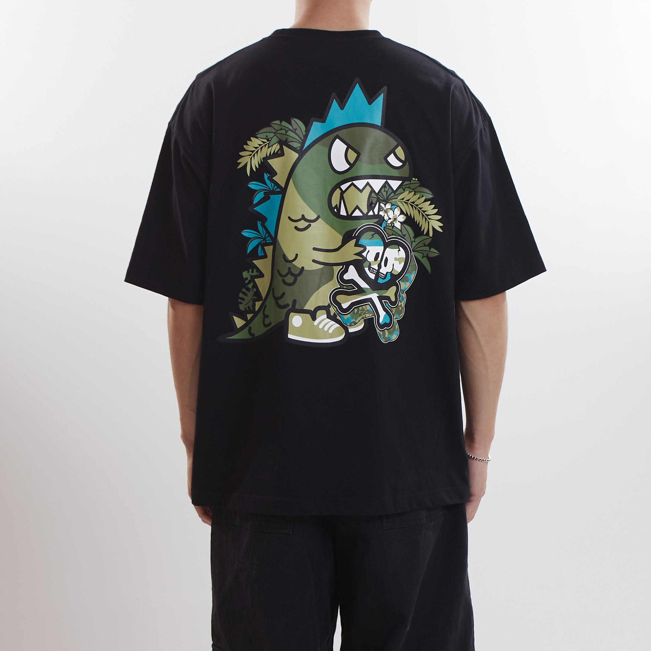 TOKIDOKI เสื้อยืด KAIJU CROSSBONE SS TEE ราคา 647 บาท*ส่งฟรี