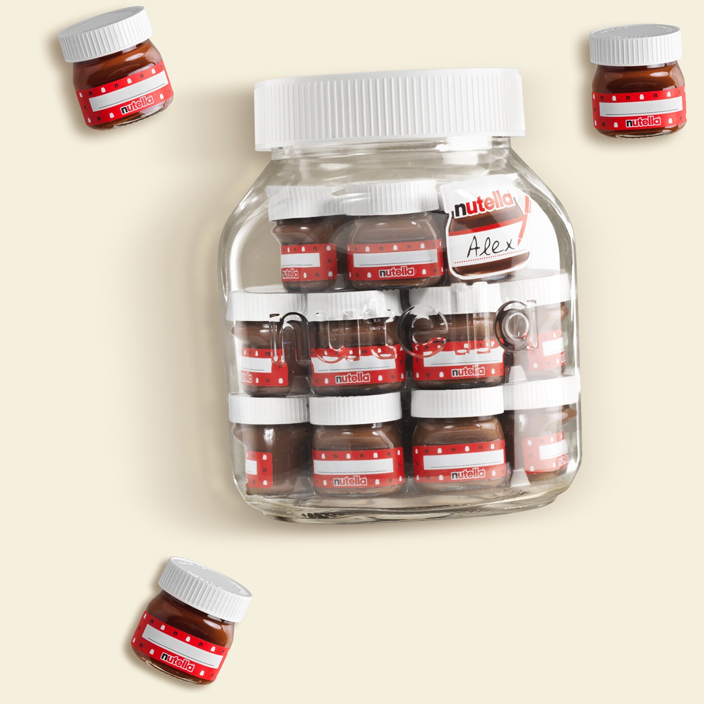 อาหาร ขนม และของใช้ในบ้าน Nutella Friends Edition Spread ขวดแก้วใหญ่ มี 21 ขวดเล็ก ขนาดพกพา น้ำหนัก 630 กรัม BB.03/12/24