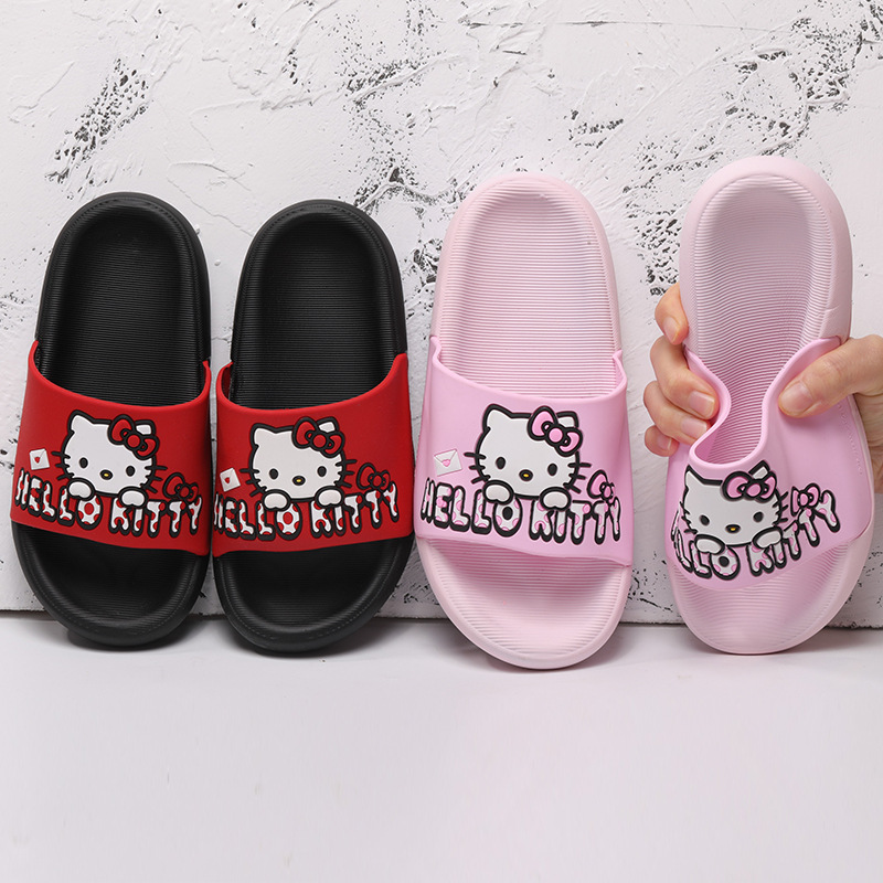 [9 ลดราคา ] รองเท้าแตะเด็ก Sanrio รองเท้าชายหาดนุ่มๆสำหรับอาบน้ำในห้องน้ำ ราคา  516 บาท*ส่งฟรี