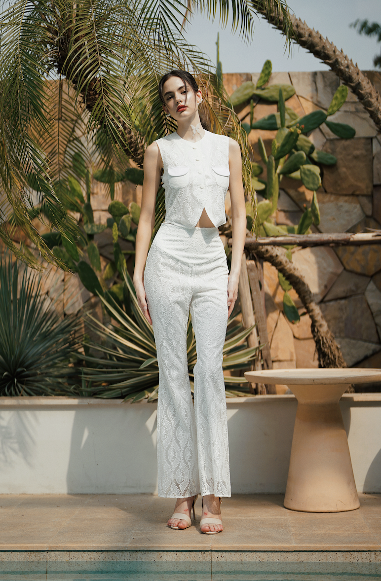 Thea by Thara Merit Wedding Dress Lace Pants Lp002Whsp24_Lace Pant ราคา 4,360 บาท*ส่งฟรี