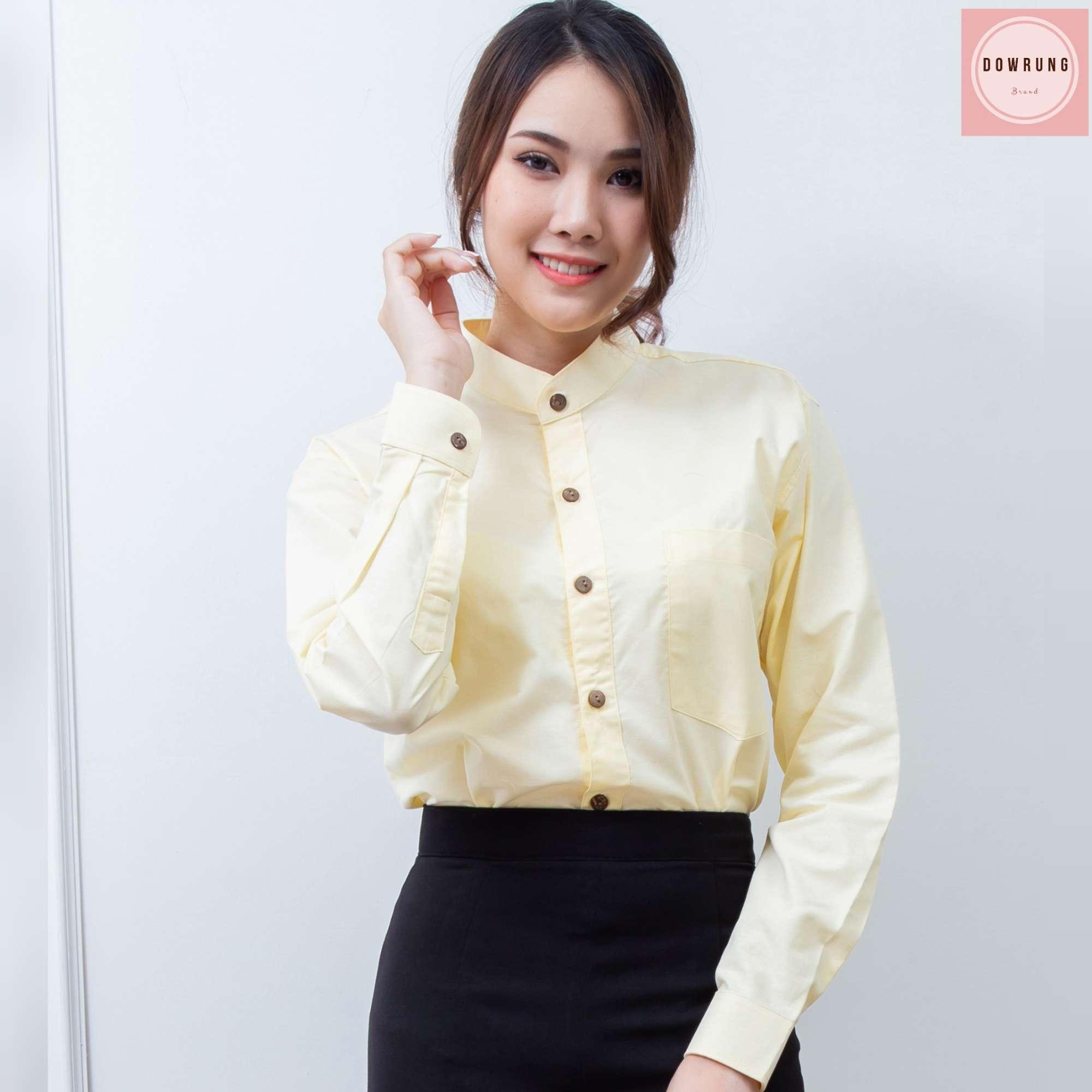 เสื้อเชิ้ตคอจีนแขนยาวสีเหลืองอ่อนทรงเข้ารูป slimfit สามารถใส่ได้ทั้งชายและหญิง unisex เนื้อผ้าoxfordเกรดพรีเมียมนำเข้าจากญี่ปุ่น ถ่ายแบบจากสินค้าจริง เสื้อเชิ้ตคอจีนแขนยาวสีเหลืองอ่อนทรงเข้ารูป slimfit สามารถใส่ได้ทั้งชายและหญิง unisex เนื้อผ้าoxfordเกรดพรีเมียมนำเข้าจากญี่ปุ่น ถ่ายแบบจากสินค้าจริง