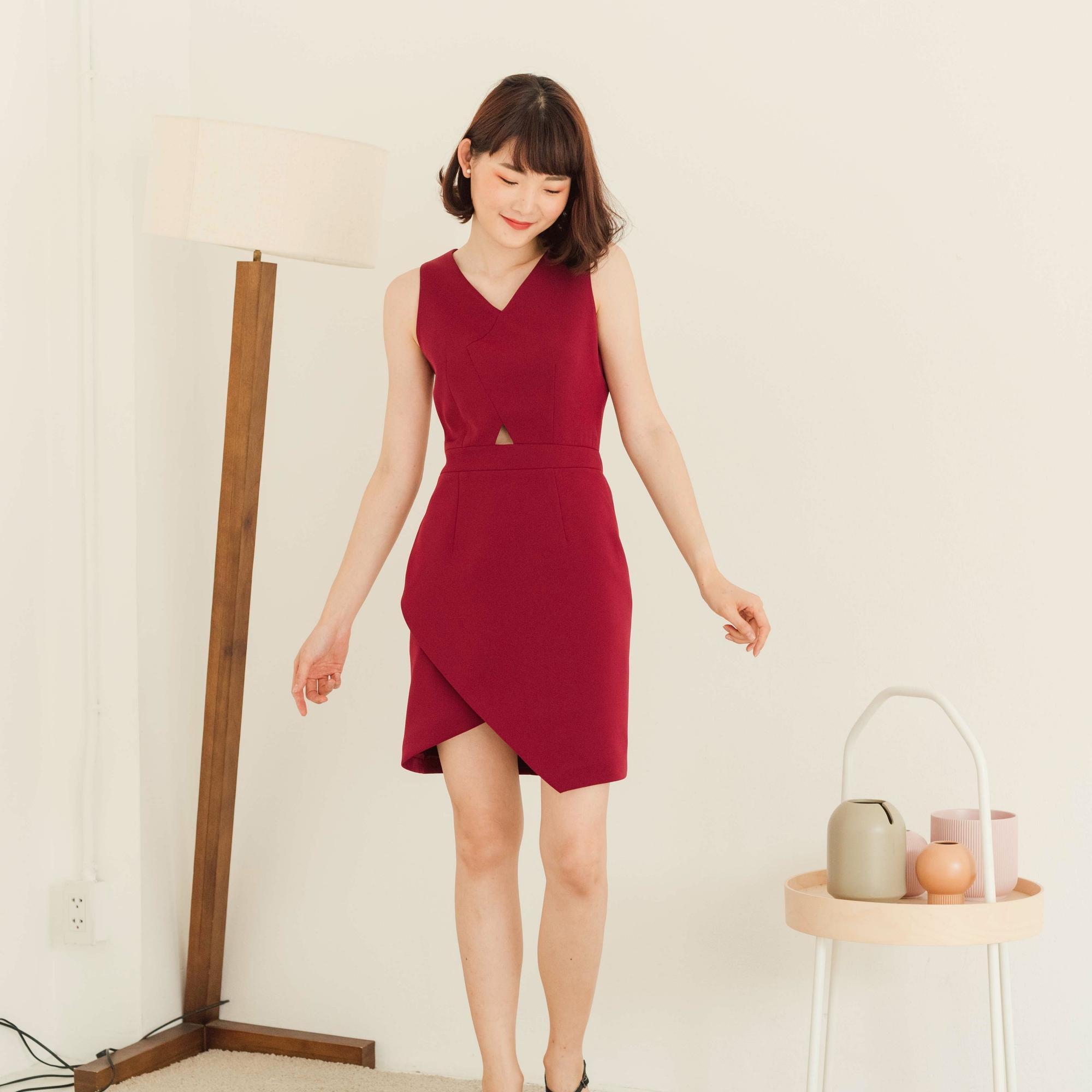 Deardarling -  IRIS Dress เดรสแขนกุด