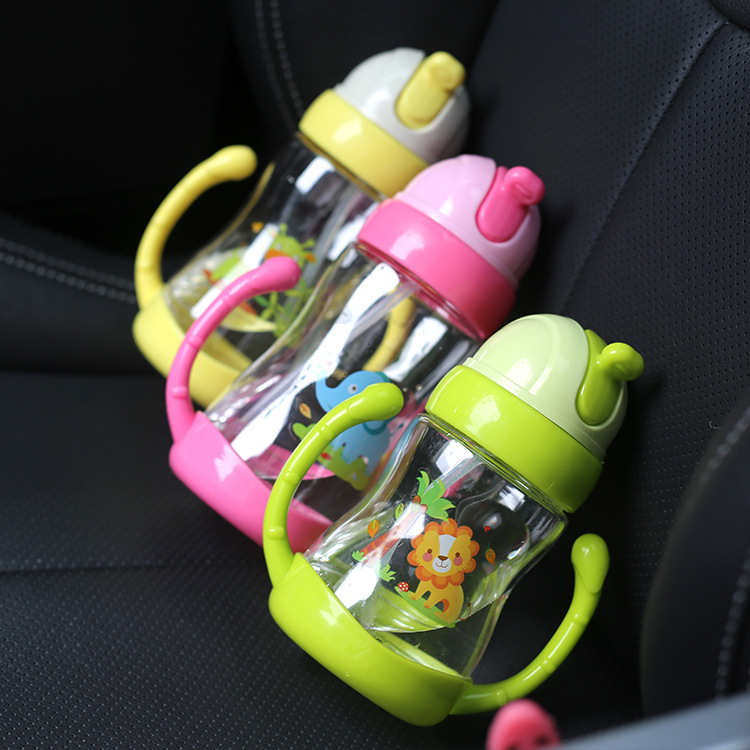 ถ้วยหัดดื่มสำหรับลูกรักวัย 5 เดือนขึ้นไป Cute baby bottle Learning Cup With Handle 300 ml