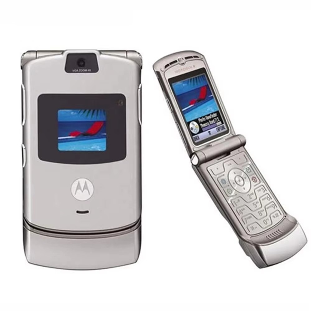 Motorola V3 รับประกันศูนย์ไทย 1ปี ออกใบกำกับภาษีได้ ส่งฟรี ภายใน 1วัน by twoinonemobile(M3/256) ราคา 27,002 บาท*ส่งฟรี