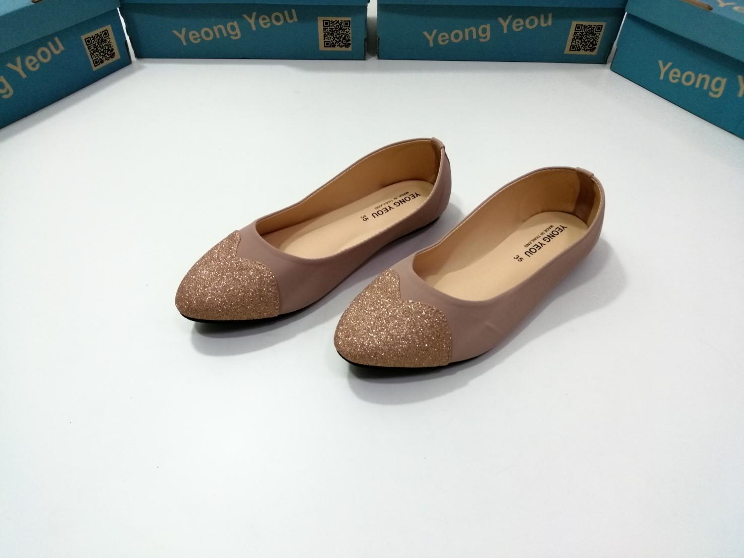 yeong yeou รองเท้าคัทชูหัวแหลมส้นแบนผ้านูบัค รหัสyy708