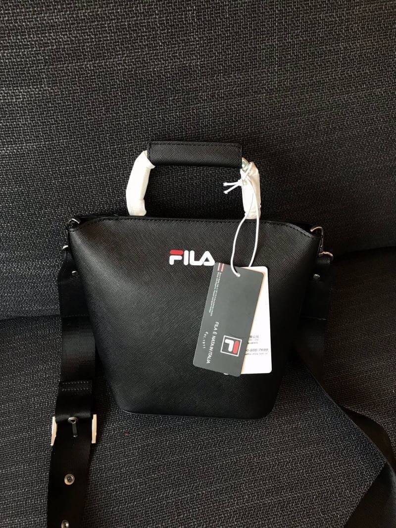 Fila shoulder bag on sale book