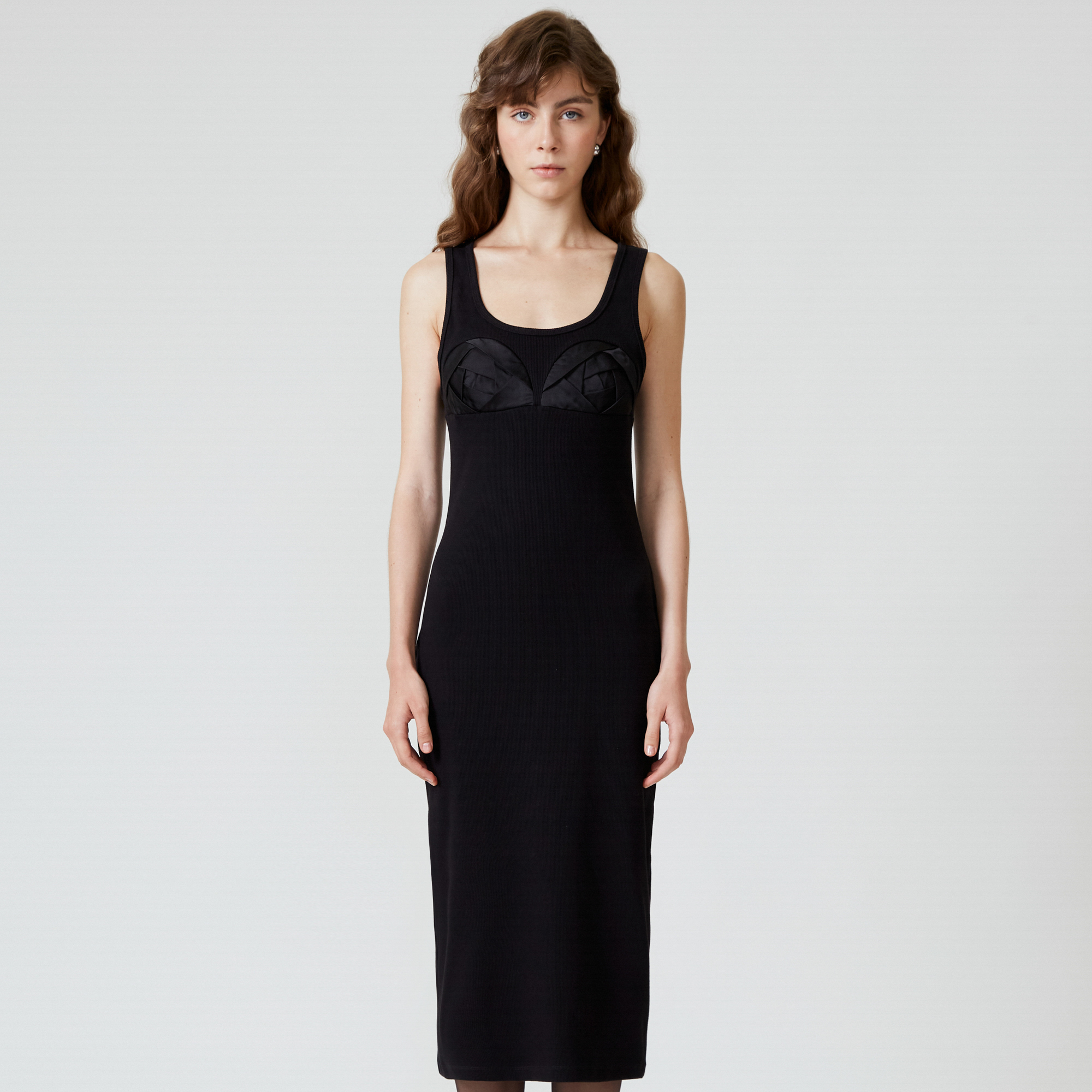 [DISAYA] - Jersey Dress with Origami เดรสเจอร์ซี่ตกแต่งดอกกุหลาบโอริกามิ ราคา 7,290 บาท*ส่งฟรี