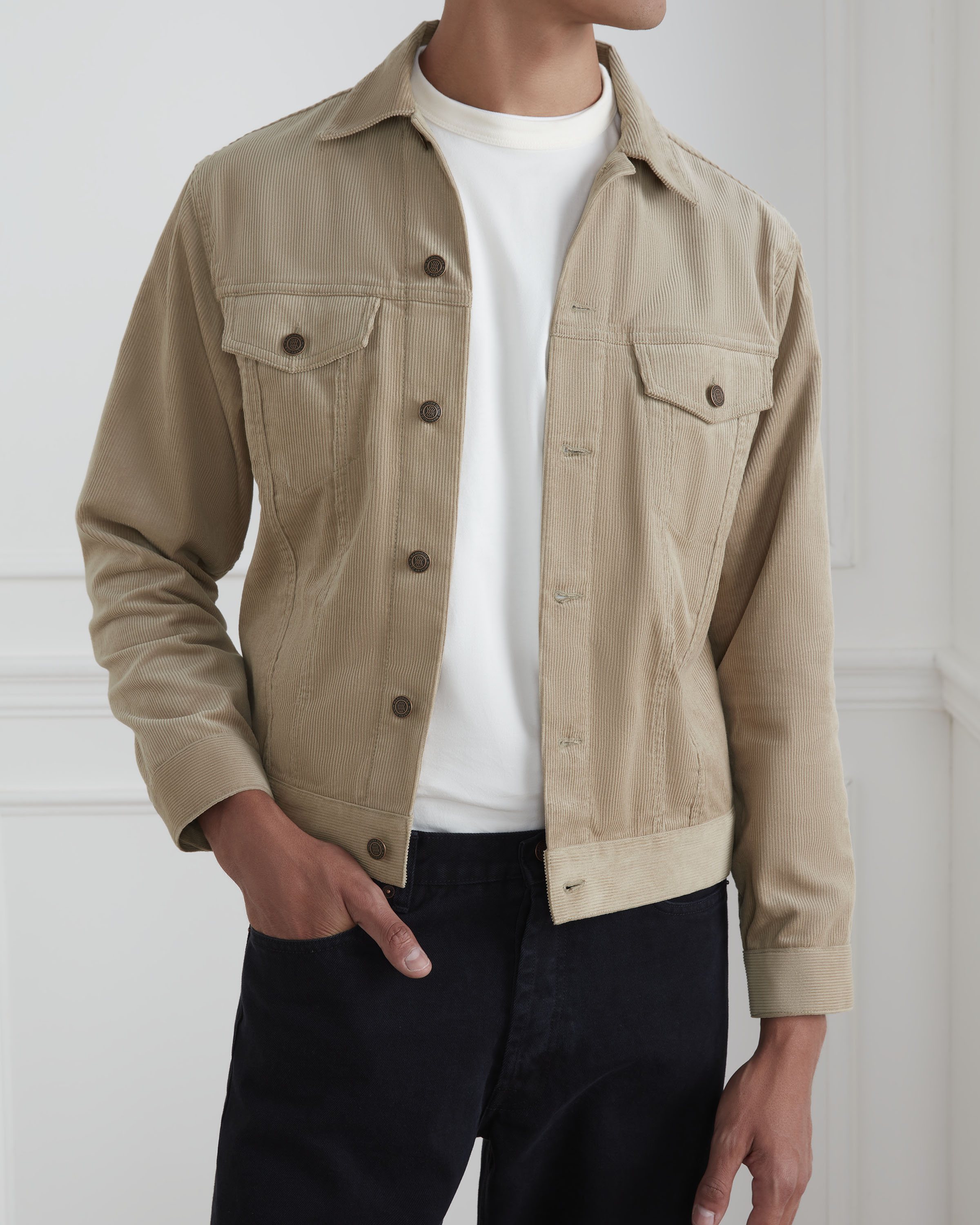 WARDROBE MINISTRY - เสื้อแจ็คเก็ต The Road Cotton-Corduroy Trucker Jacket in Beige ราคา 5,490 บาท*ส่งฟรี