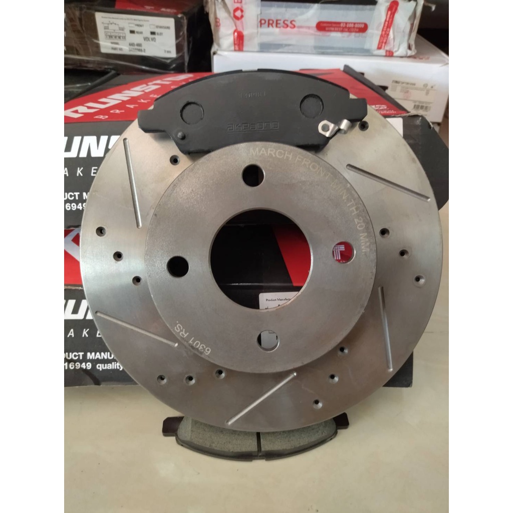 Nissan MARCH, Cube Z12, Almera , Note ปี 12 จานเบรคแต่งเจาะรูเซาะร่อง คู่หน้า RUNSTOP SLOT (จาน 2 ใบ) ราคา 2,650 บาท*ส่งฟรี