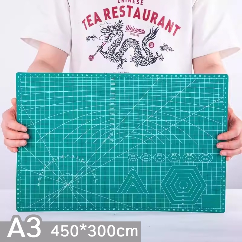 แผ่นรองตัด แผ่นรองตัดกระดาษ ขนาด A2 / A3 / A4 แผ่นยางรองตัด หนามาก กระดาน3mm( 1 แผ่น ) เครื่องมือศิลปะ / Cutting Board