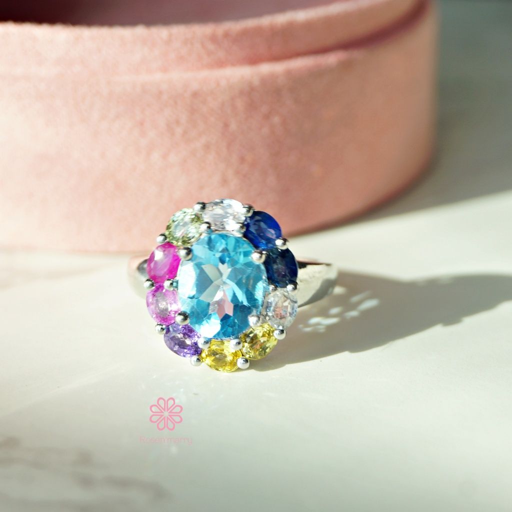 Natural Topaz and Sapphire Ring Sterling Silver925 with whitegold plated. ราคา 2,450 บาท*ส่งฟรี