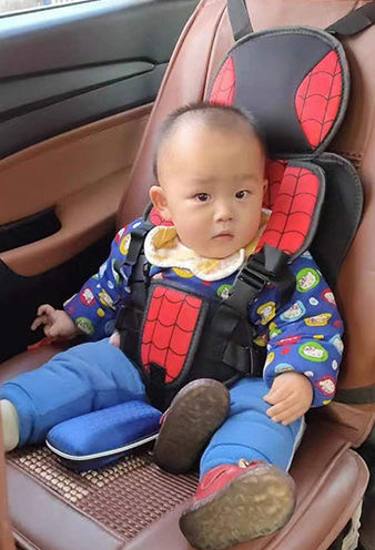 คำอธิบายเพิ่มเติมเกี่ยวกับ Car seat คาร์ซีทเด็ก คาร์ซีทเบาะนั่งเด็กในรถมัลติฟังก์ชั่น เบาะนิรภัยสำหรับเด็กในรถยนต์ พับได้เข็มขัดนิรภัย Babyเบาะรองนั่งสำหรับเด็ก