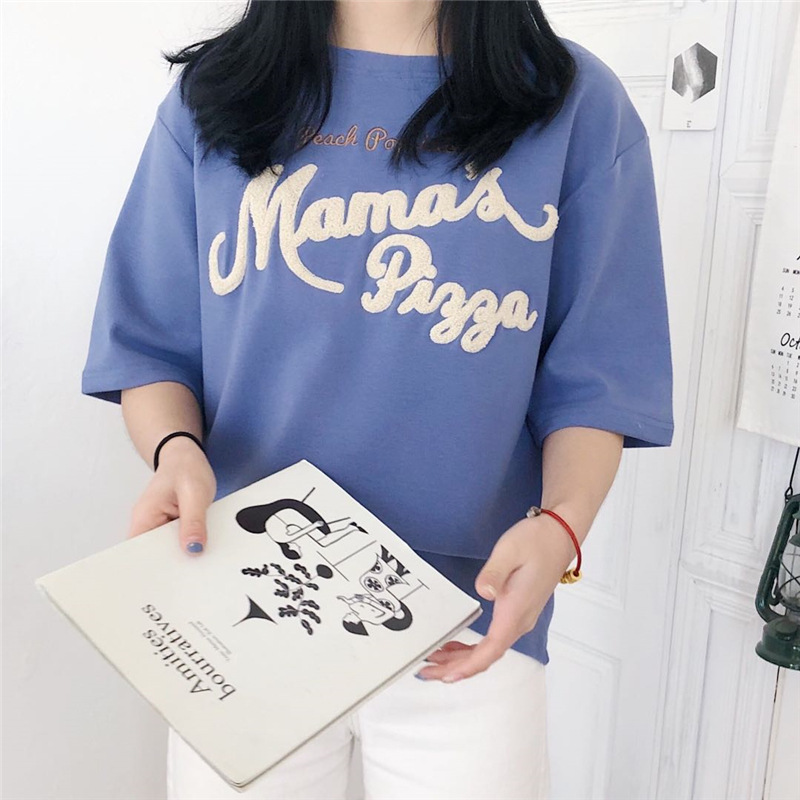 LH.Monday เสื้อยืดลายใหม่สีใหม่ ตัวอักษรปักอย่างดีสวยงามตามสไตล์สาว Monday จะวัยไหนแนวไหนก็ใส่แล้วเท่ไม่ตกยุคแน่นอน