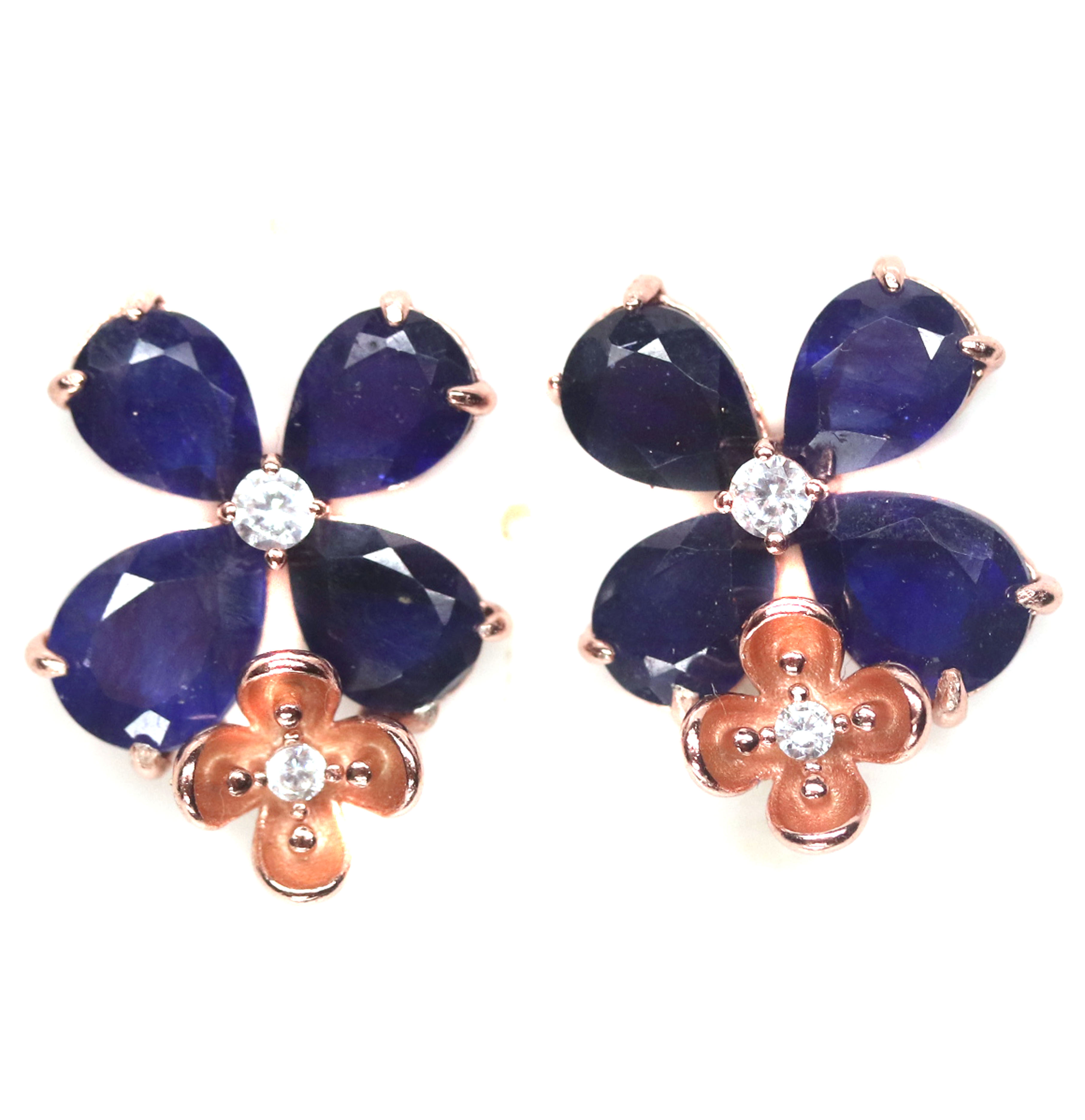 ต่างหูพลอยแท้ ไพลิน-น้ำเงิน 6 x 8 mm. และ เพชร-cz เงินแท้ 925 ชุบนาค (rose gold) ราคา 2,400 บาท*ส่งฟรี