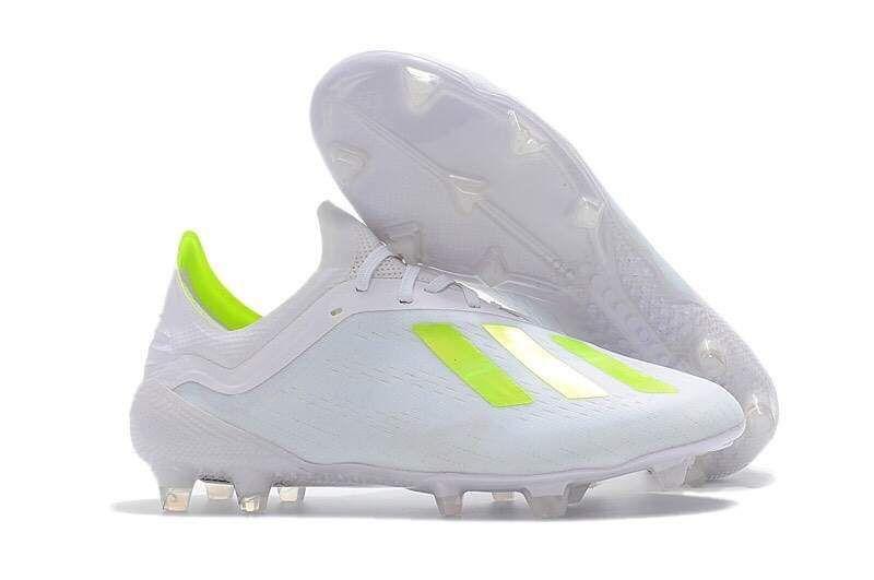 รองเท้าฟุตบอล สตั๊ด Adidas X 18