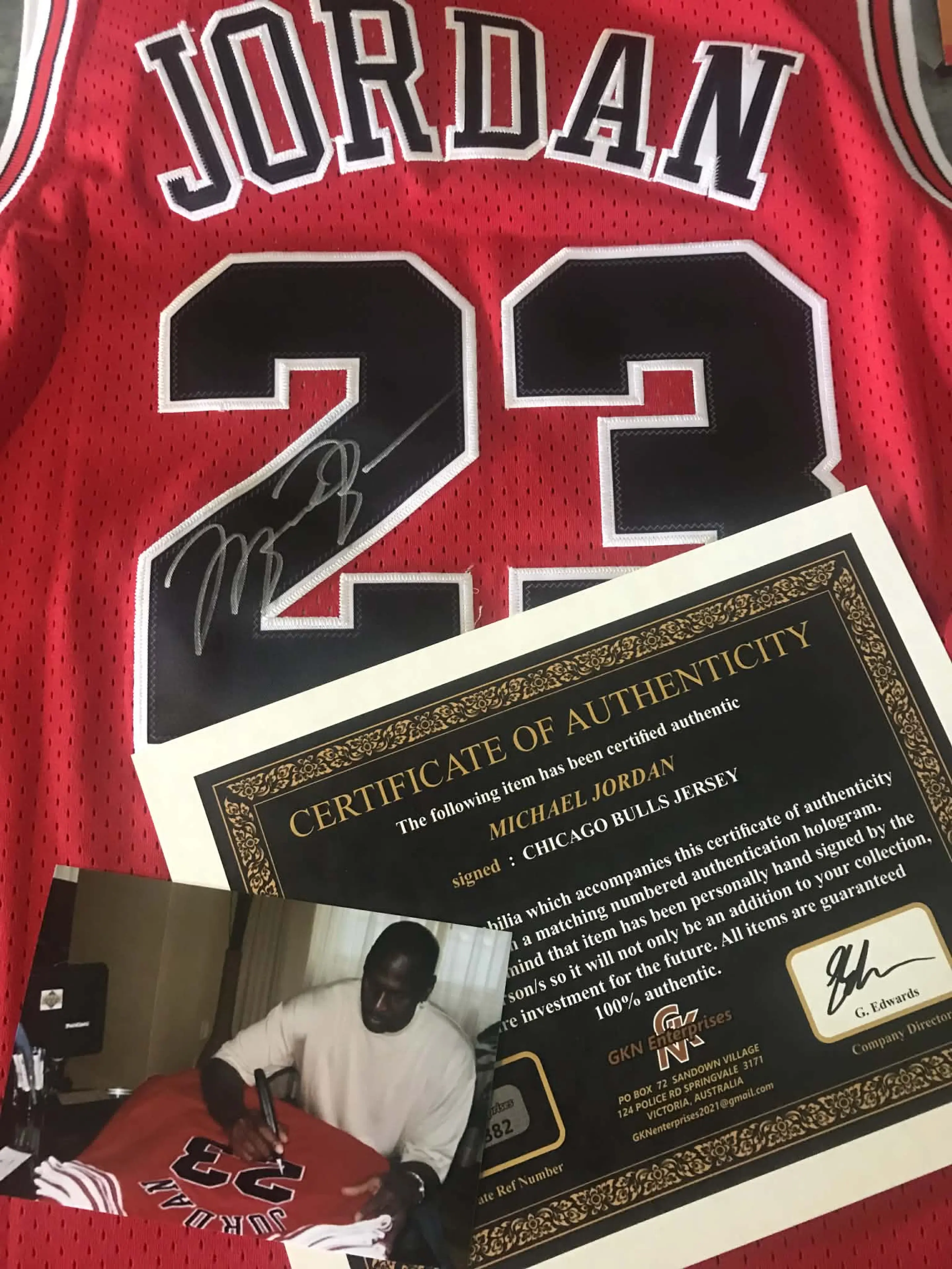 Michael Jordan Chicago Bulls Autographed Jersey Michael Jordan Chicago Bulls Jordan 23 Autographed Jersey with Signature
