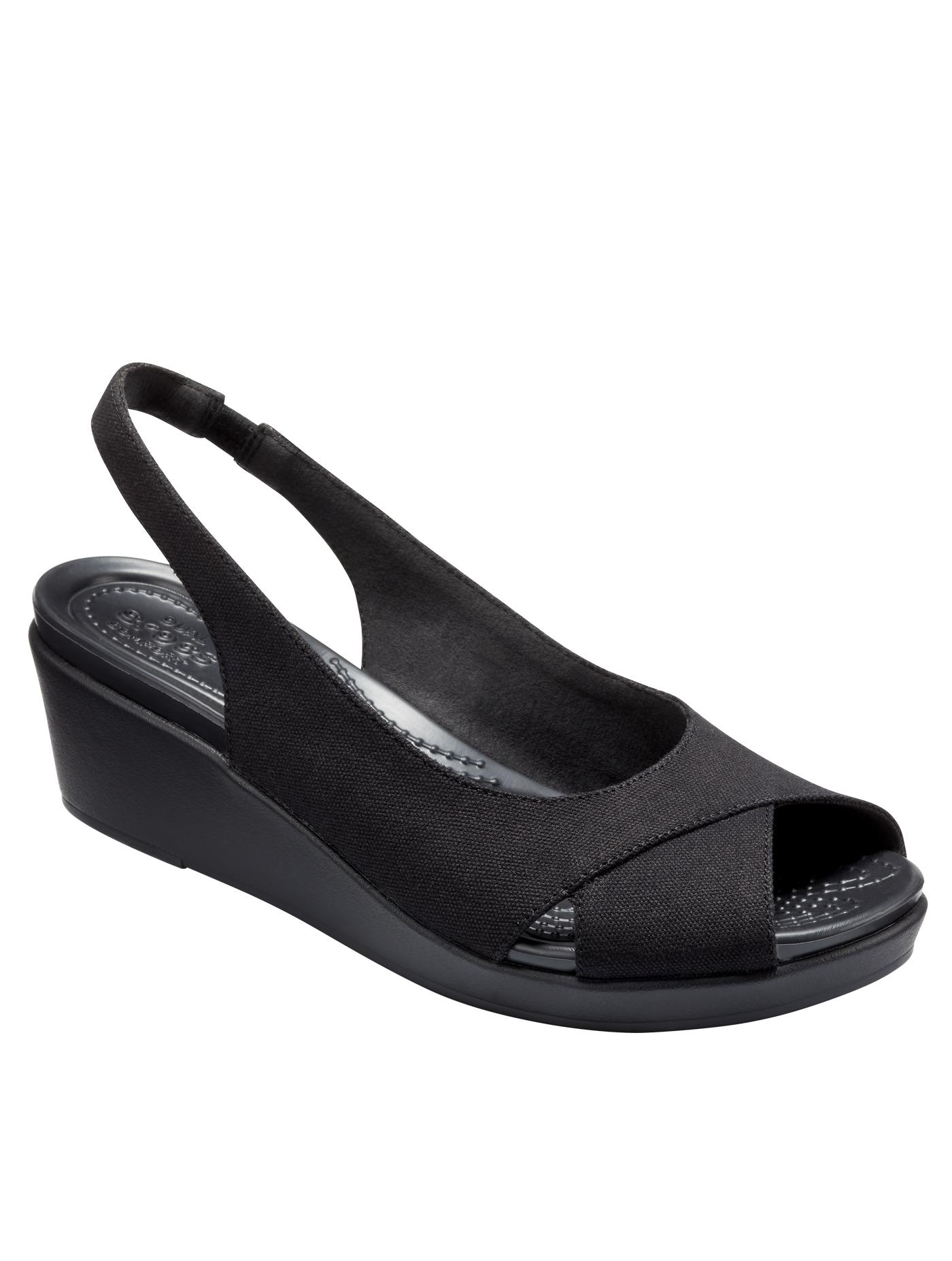 CROCS รองเท้าส้นสูงสำหรับผู้หญิง รุ่น Leigh Ann Slingback Wedge ไซส์ W5 สีดำ