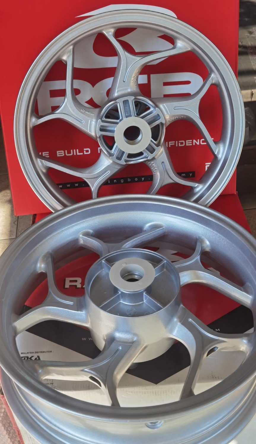 ล้อแมก RCB ลาย 550 for Honda MSX (F 2.50-14, R3.50-14) ราคา 3,200 บาท*ส่งฟรี
