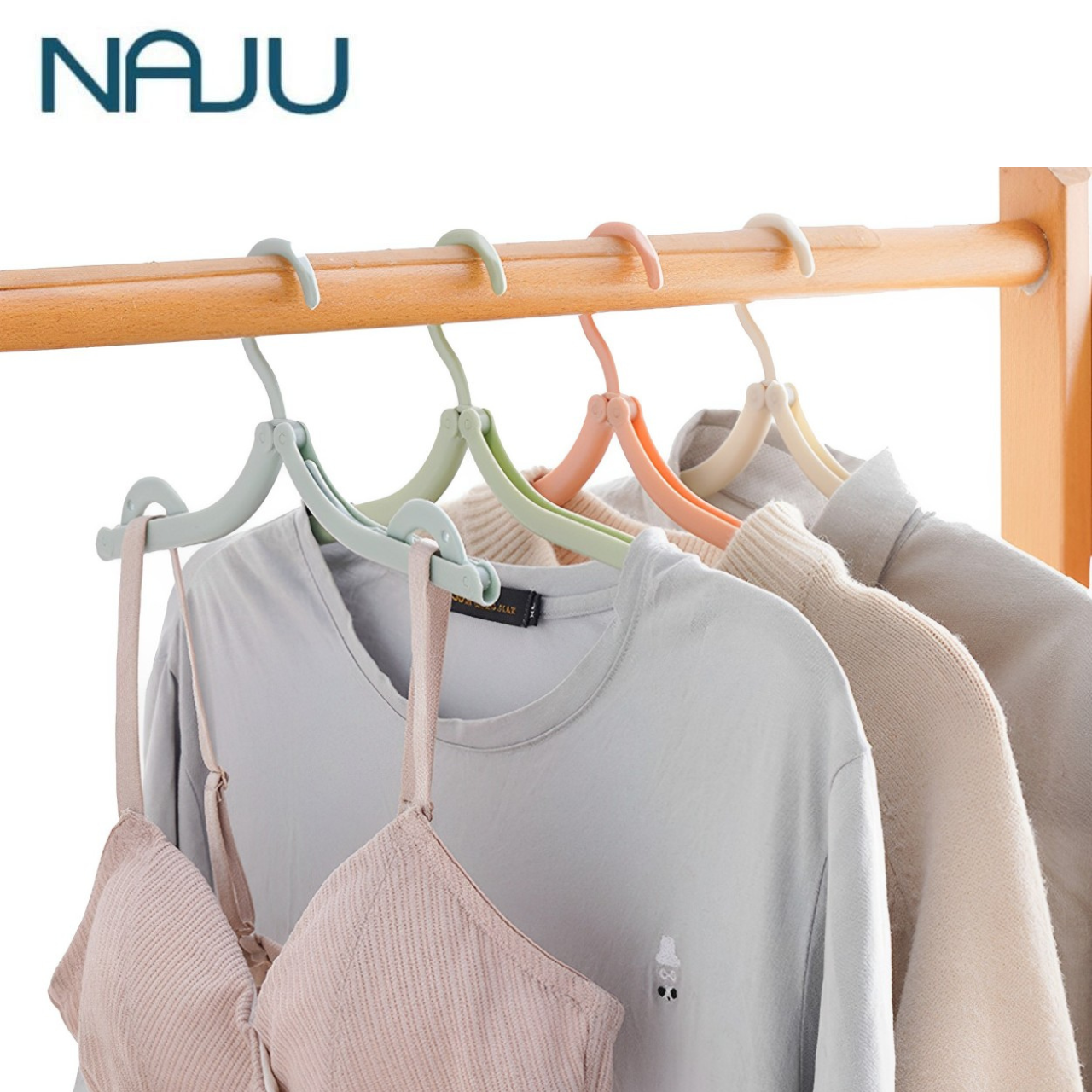 Naju ไม้แขวนเสื้อพับได้ ไม้แขวนเสื้อแบบพกพา ไม้แขวนขนาดพกพา แพ็ค5ชิ้น พับเก็บได้ กางออกได้2ระดับ ประหยัดพื้นที่ ราคา 41 บาท*ส่งฟรี