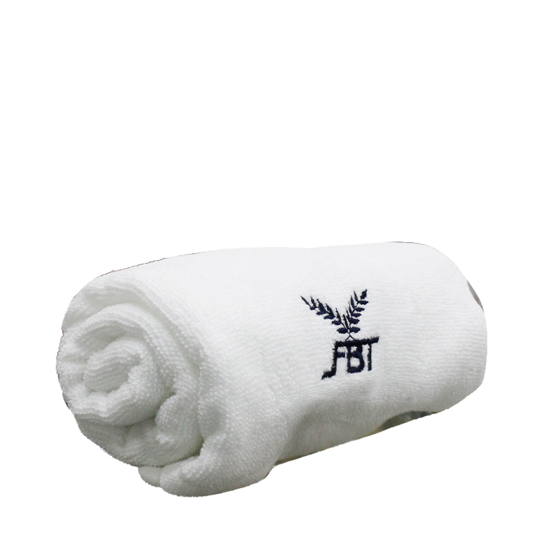 FBT ผ้าขนหนู ผ้าเช็ดหน้า ผ้าเช็ดเหงื่อ สีขาว 33X100 ซม. 82302 ราคา 99 บาท*ส่งฟรี