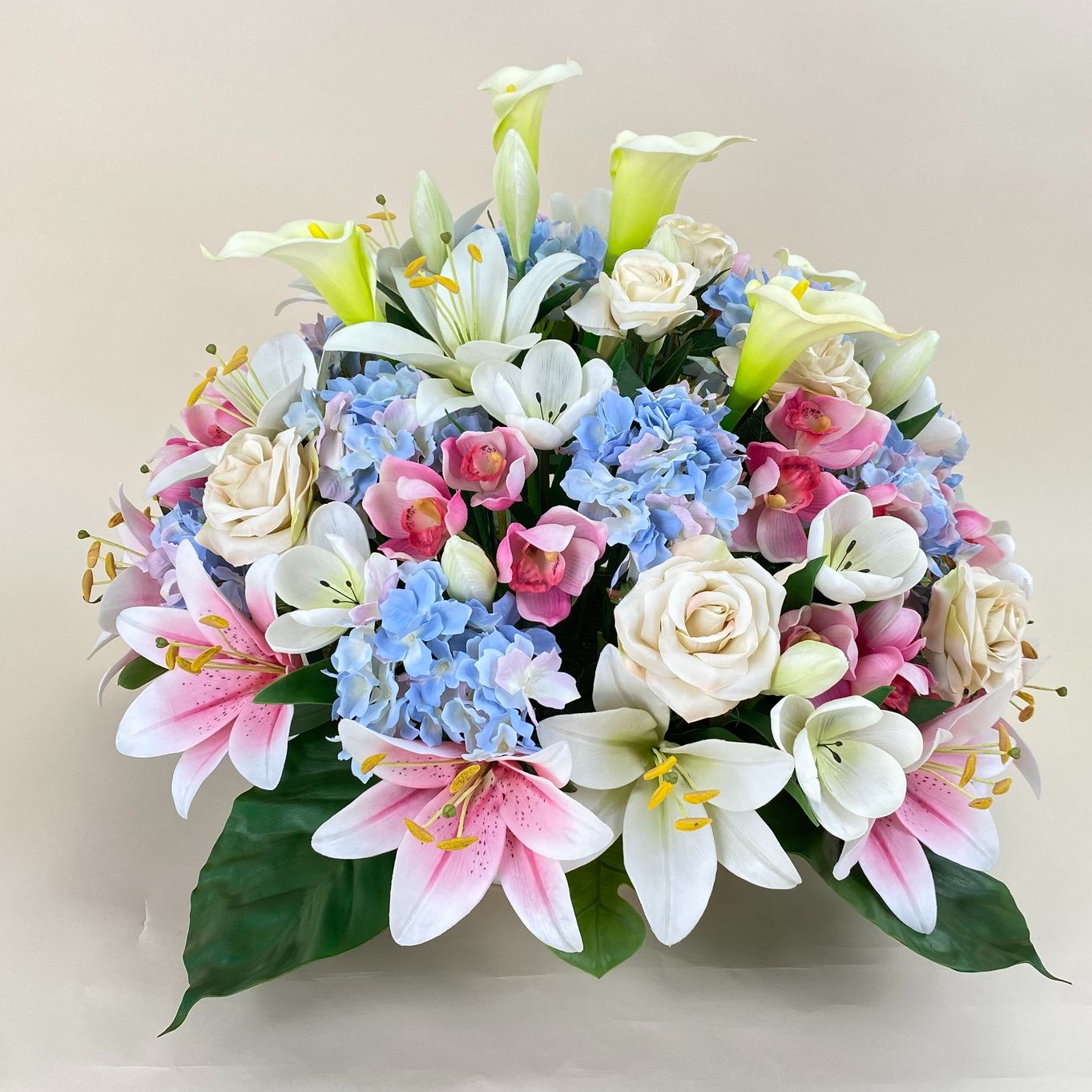 แจกันดอกไม้ประดิษฐ์ขนาดใหญ่พิเศษ กระถางดอกไม้ประดิษฐ์ขนาดใหญ่ ดอกไม้แต่งบ้านเกรดพรีเมี่ยม ราคา 12,500 บาท*ส่งฟรี