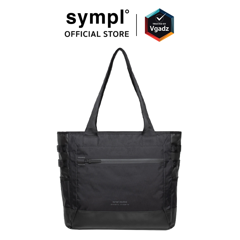 Sympl รุ่น All Terrain Tote 20L - กระเป๋า - สี Black by Vgadz ราคา 6,990 บาท*ส่งฟรี