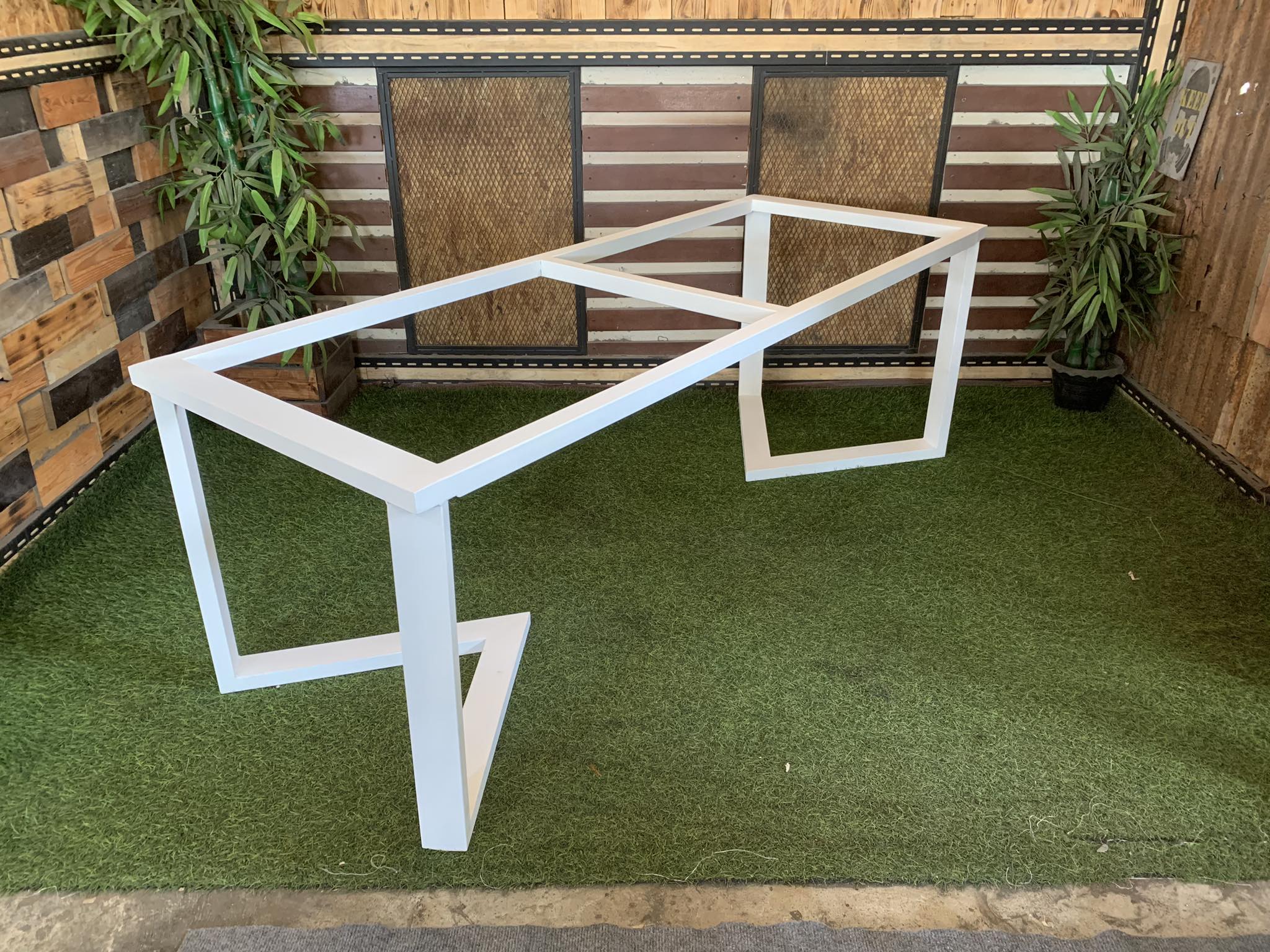 IRONSERVICE : ขาโต๊ะ : " โครงเหล็กใช้เป็นเหล็กกันสนิม ไม้แท้ ( เคลือบเงาใส ) แข็งแรง ...." (จัดส่งรวดเร็ว)" ราคา 2,500 บาท*ส่งฟรี