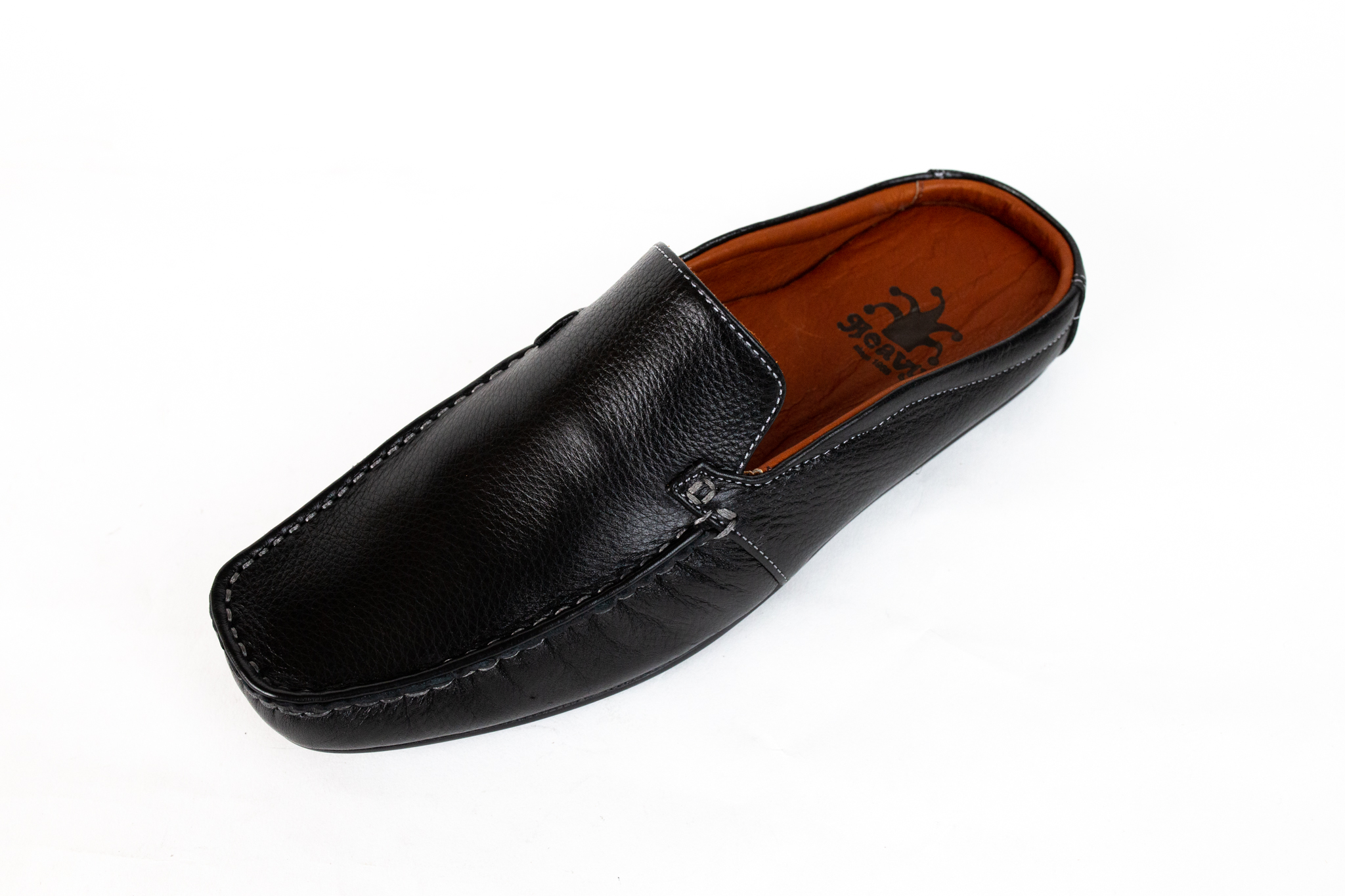 Heavy shoes men loafers open heel genuine cow leather vs8135 ราคา 2,373 บาท*ส่งฟรี