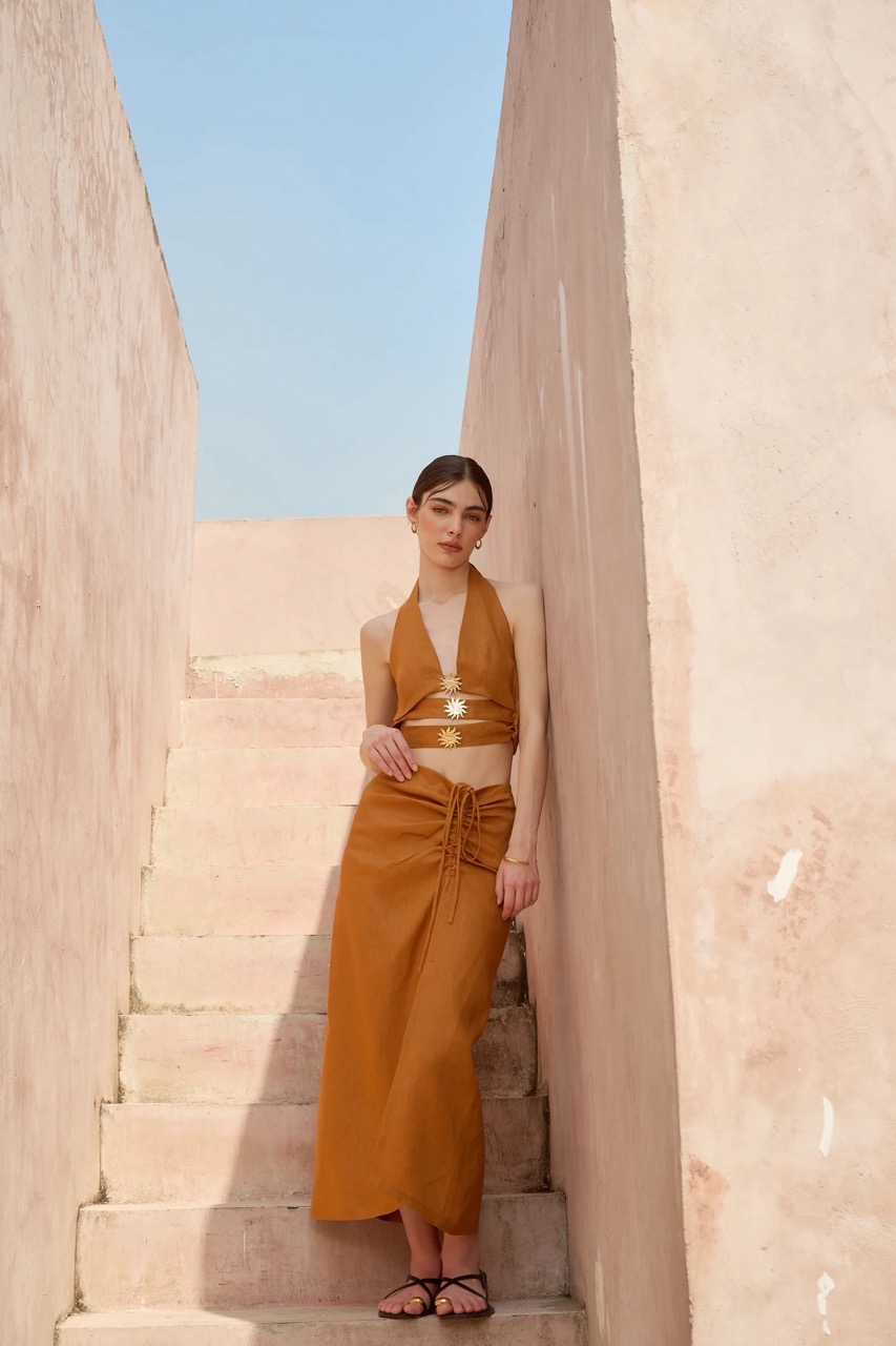 DERYA SKIRT ราคา 4,240 บาท*ส่งฟรี