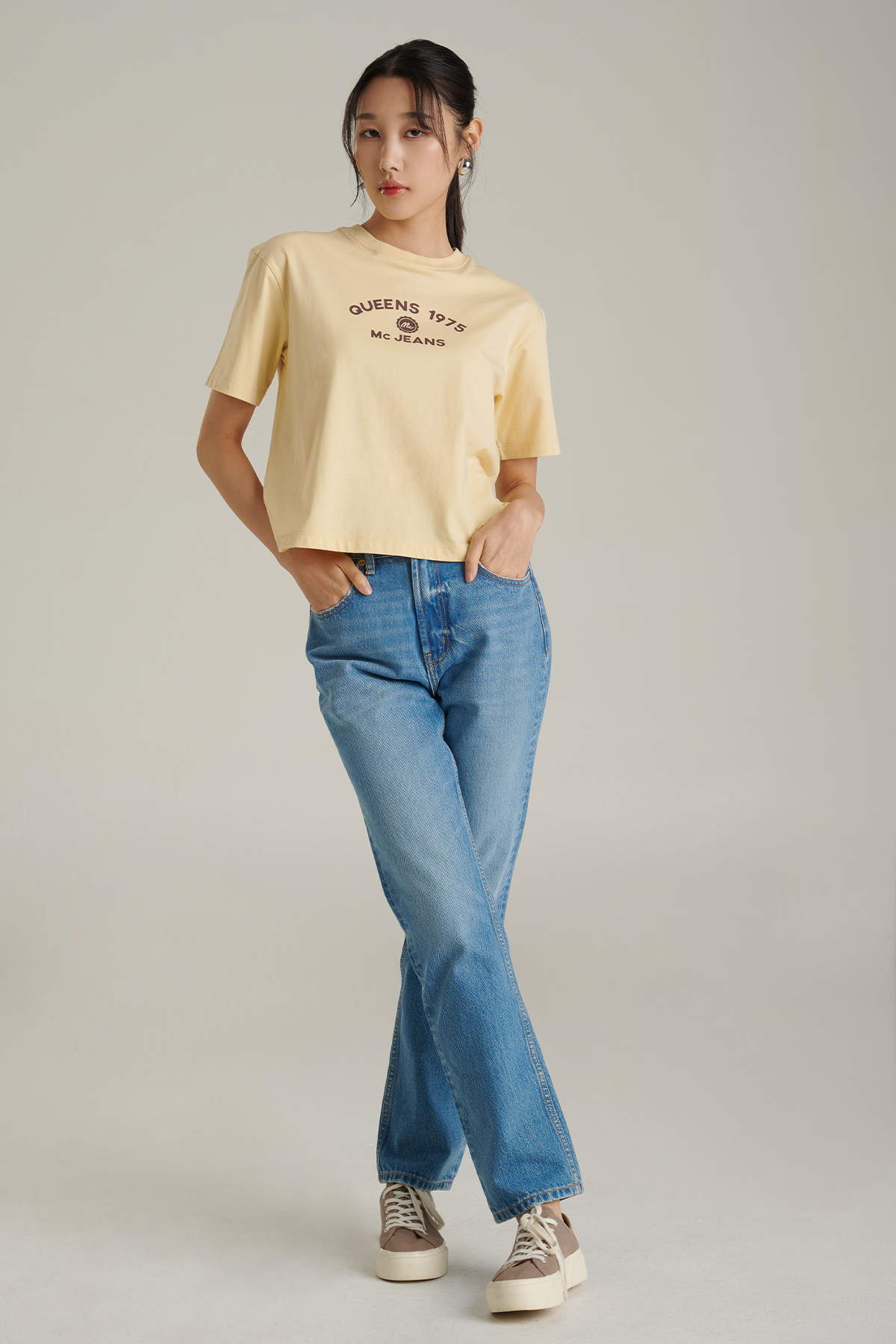 Mc jeans เสื้อยืดผู้หญิง ทรงครอป คอกลม MTTZ871 ราคา 447 บาท*ส่งฟรี