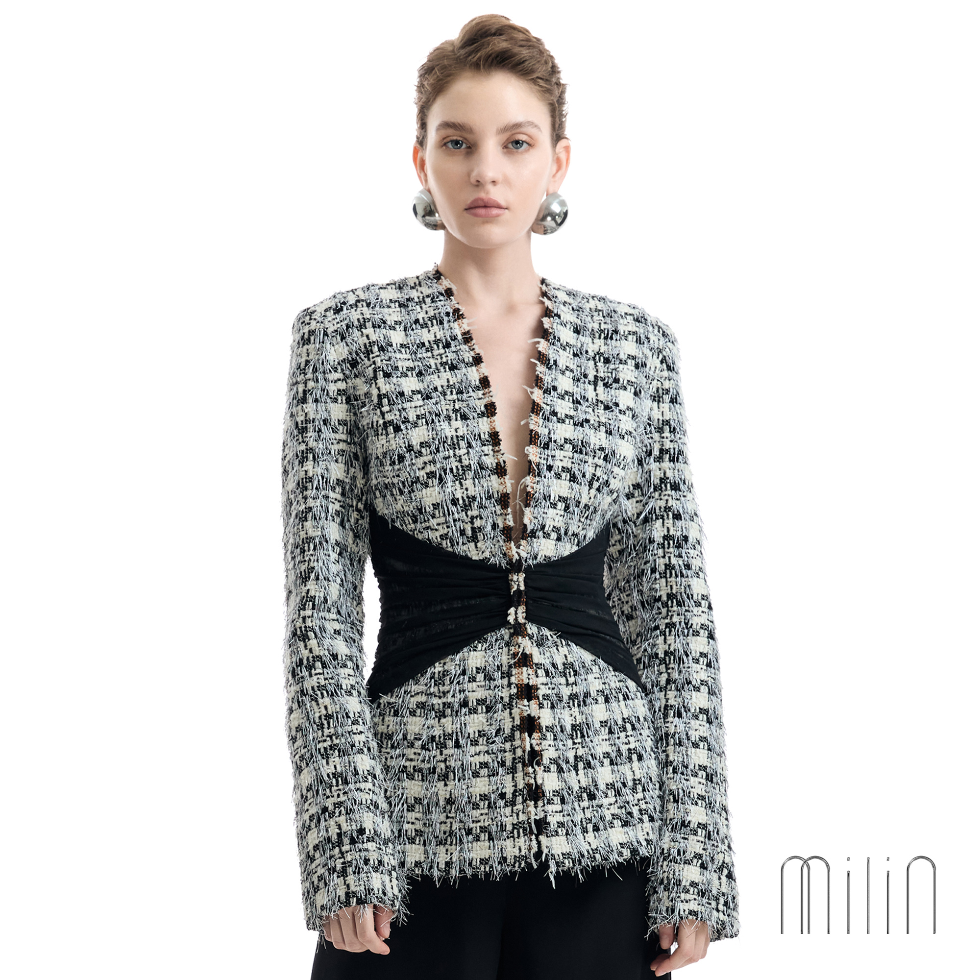 [Milin] Nexal Blazer, Long-Sleeved Tweed Blazer, Collarless V-Neck Design, Pleated Fabric Detail at the Front Waist / 50 ราคา 8,563 บาท*ส่งฟรี