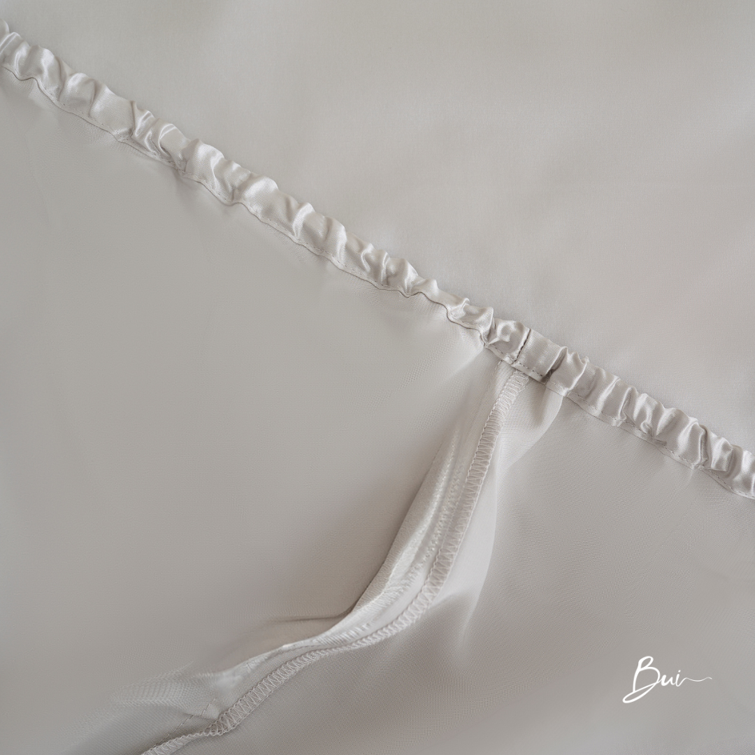 Bui Bedsheet Mulberry Silk บุย ผ้าปูที่นอนผ้าไหมมัลเบอร์รี่ ผ้าปูที่นอนปรับอุณหภูมิ ราคา 12,950 บาท*ส่งฟรี