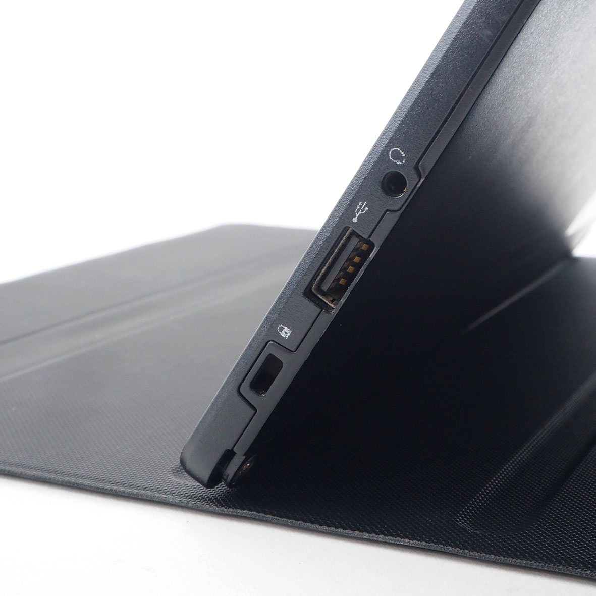 วินโดวส์แท็บเล็ต FUJITSU ArrowsTab Q739 RAM 4 GB SSD 128 GB