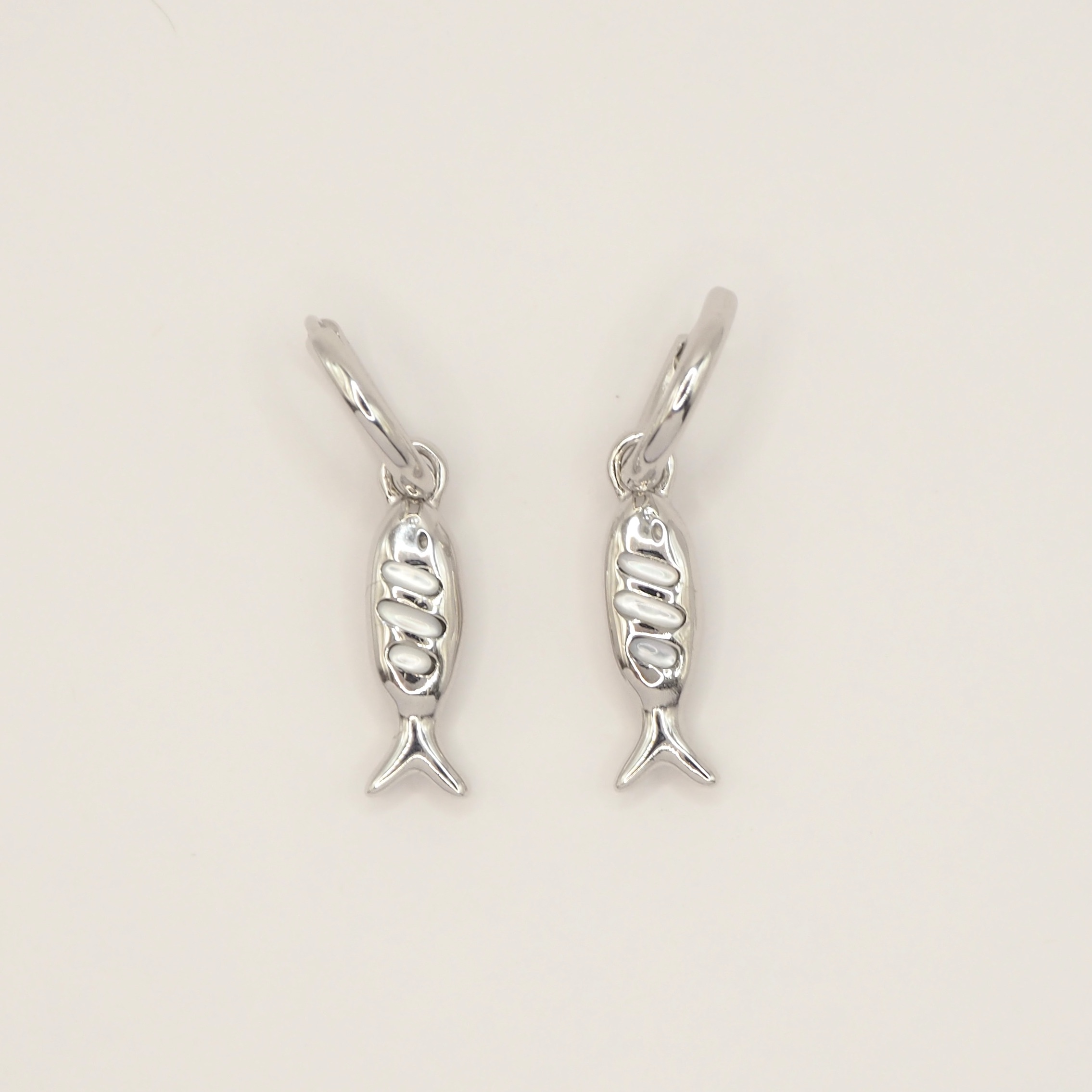 Sardine Earring ราคา 780 บาท*ส่งฟรี
