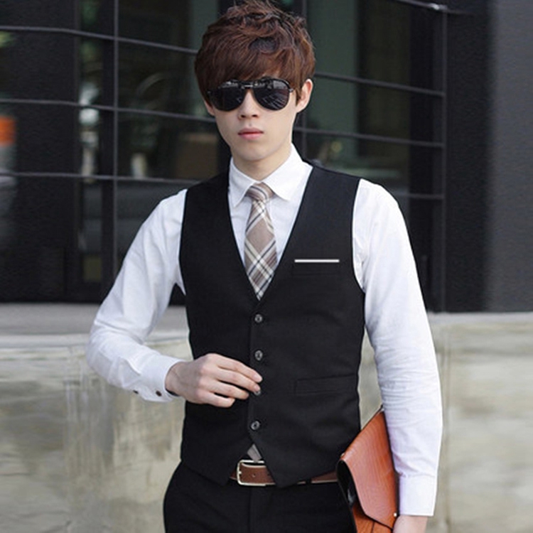 เสื้อกั๊กสูท คอวี แฟชั่นสำหรับผู้ชาย ราคา  476 บาท*ส่งฟรี