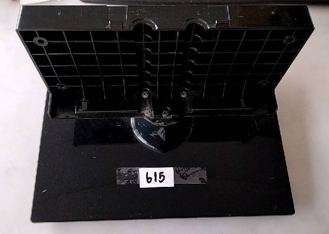 อันที่ 615 ขาทีวี Panasonic 32A410T TBL5ZB3336 รับซ่อมทีวีจอแตก รับซ่อมทีวีจอเสีย เปลี่ยนจอทีวี จอเป็นเส้น รับซ่อมเครื่องซักผ้า รับซ่อมตู้เย็น พุทธมณฑลสาย4 หมู่บ้านสินสมบูรณ์ ราคา 500 บาท*ส่งฟรี