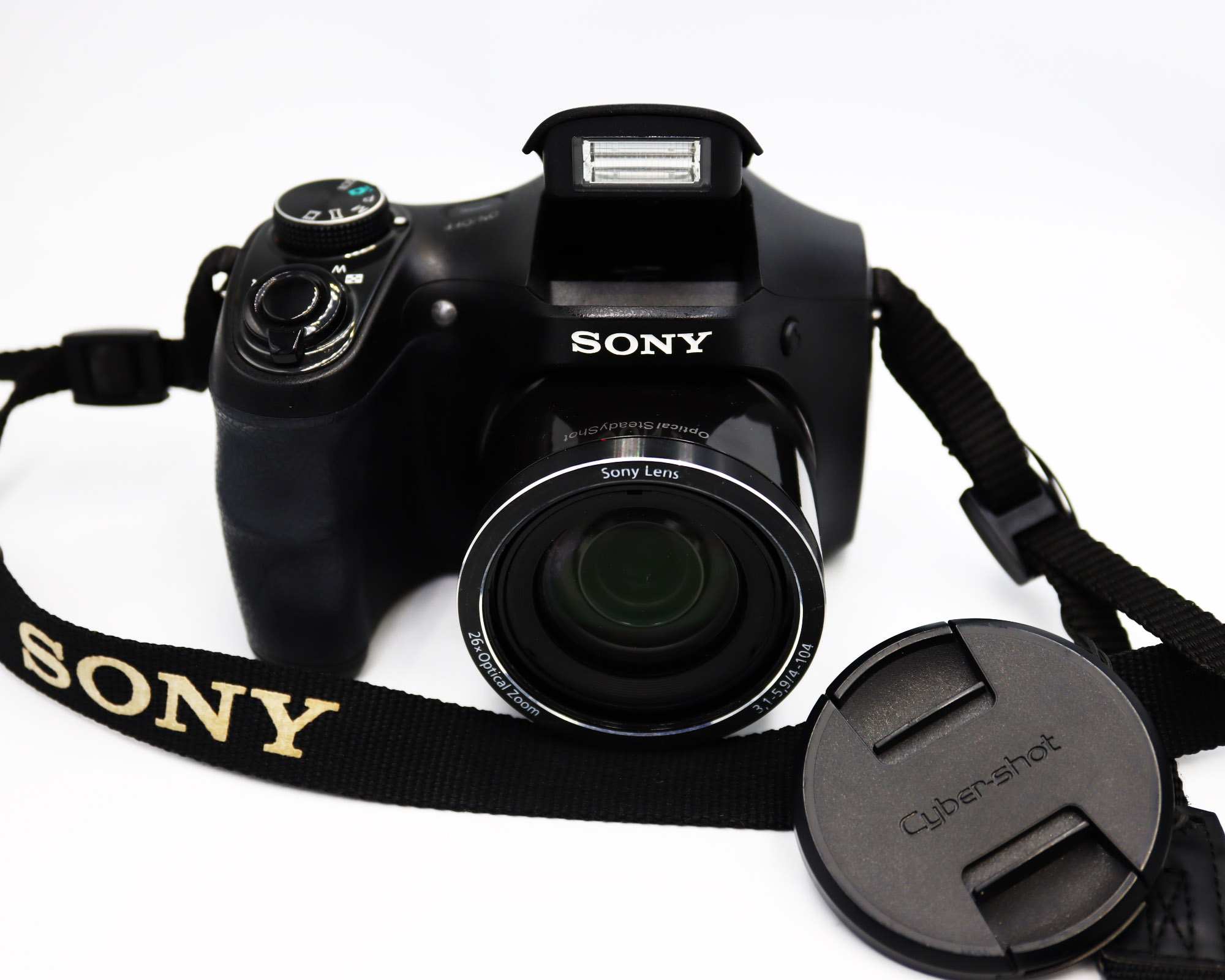 SONY Cyber-shot DSC-H200 20.1Mp Super HAD CCD Sensor, Camera with 26x Zoom 24-633mm Lens, Optical SteadyShot image stabilization with 2-way Active Mode, 3.0" LCD screen for easy viewing and photo editing, Creative shooting with Picture and Beauty effects ราคา 4,440 บาท*ส่งฟรี