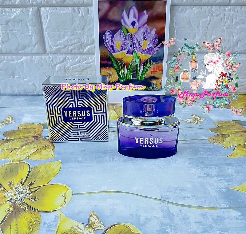 Versace Versus Eau De Toilette for Women 30 Ml. ( In Box ) ราคา 3,590 บาท*ส่งฟรี