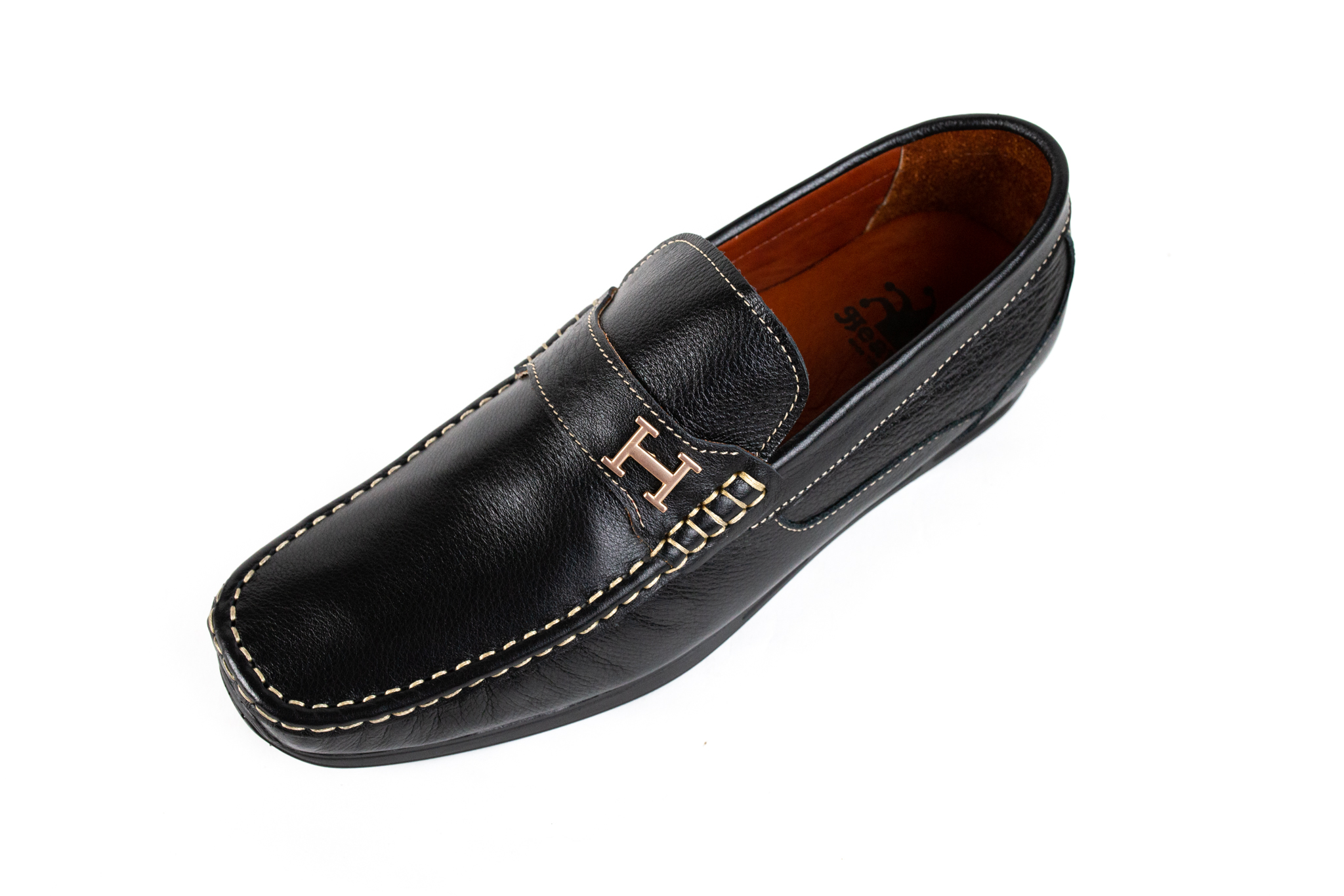 Heavy Shoes รองเท้าหนังแบบสวมสำหรับผู้ชายทรง Loafer รุ่น VC8169 ราคา 2,568 บาท*ส่งฟรี