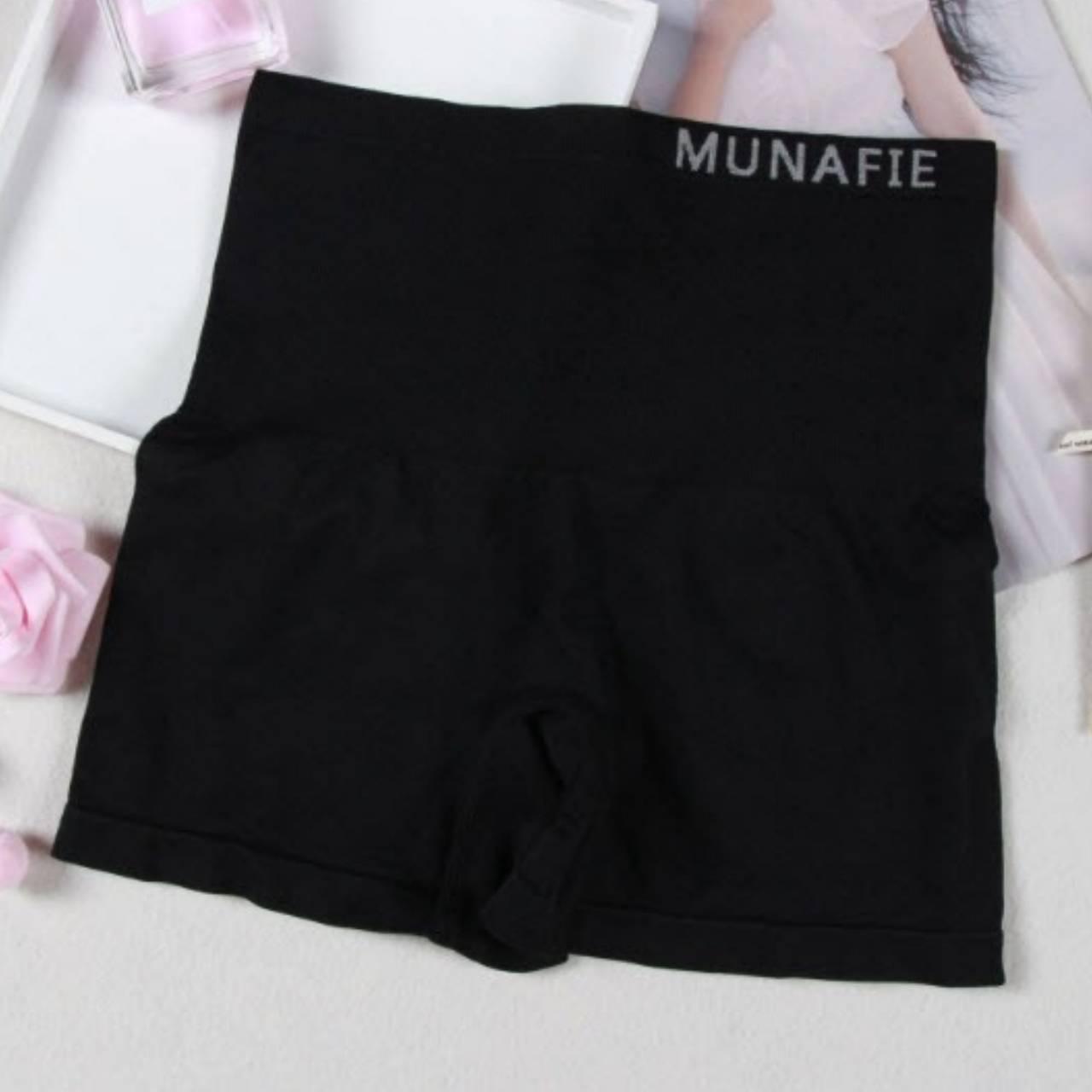 กางเกงในสตรี เอวสูง ขาสั้น เก็บพุง กระชับสัดส่วน Munafie (ของแท้) แบรนด์ญี่ปุ่น  ชั้นใน กางเกงในหญิง  ซับใน