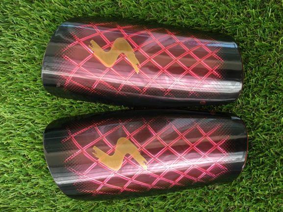 สนับแข้งฟุตบอล ไซส์ L Football shin guard size L