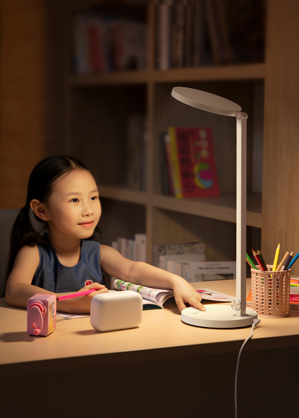 baseus-dghy-02-eye-protective-desk-lamp