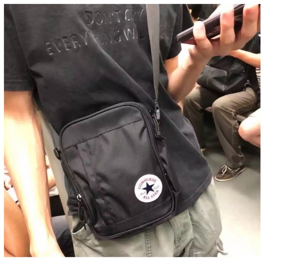 รูปภาพรายละเอียดของ [ลิขสิทธิ์แท้/] converse all star กระเป๋าสะพายข้าง Converse Revolution Mini Bag กระเป๋าสะพายข้าง รุ่นสุดฮิต