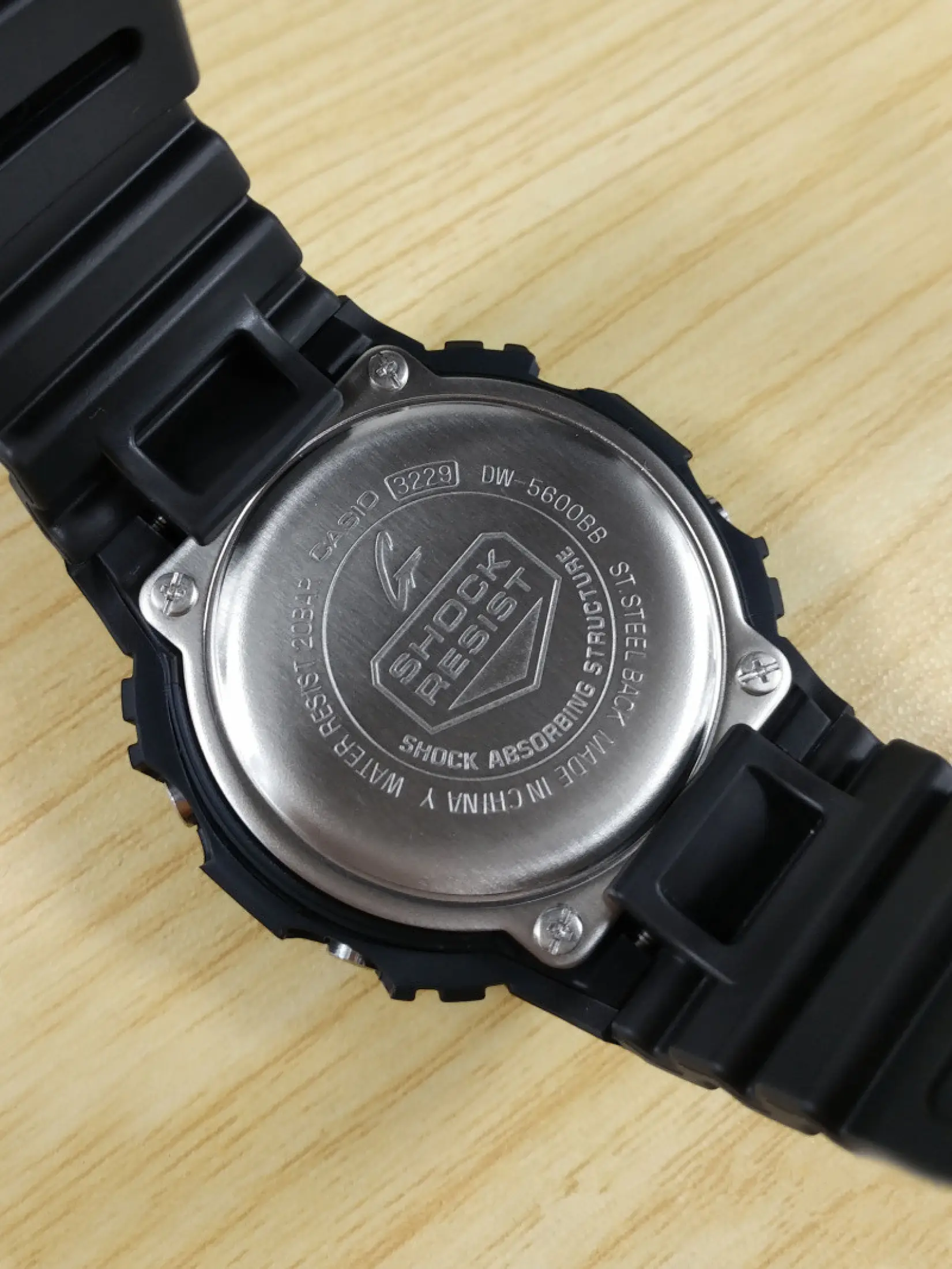 รายละเอียดเพิ่มเติมเกี่ยวกับ CASIO G-SHOCK นาฬิกาข้อมือผู้ชาย รุ่น DW-5600BB-1 (สีดำ/black)