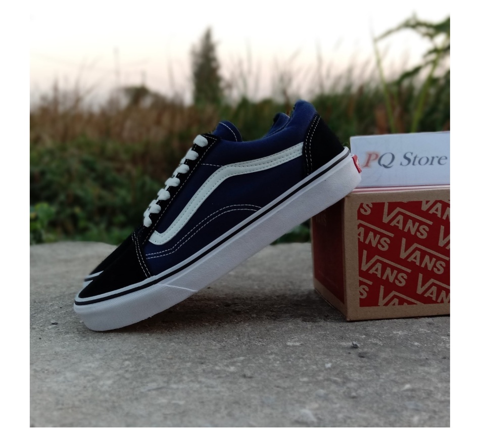 harga vans old skool navy blue