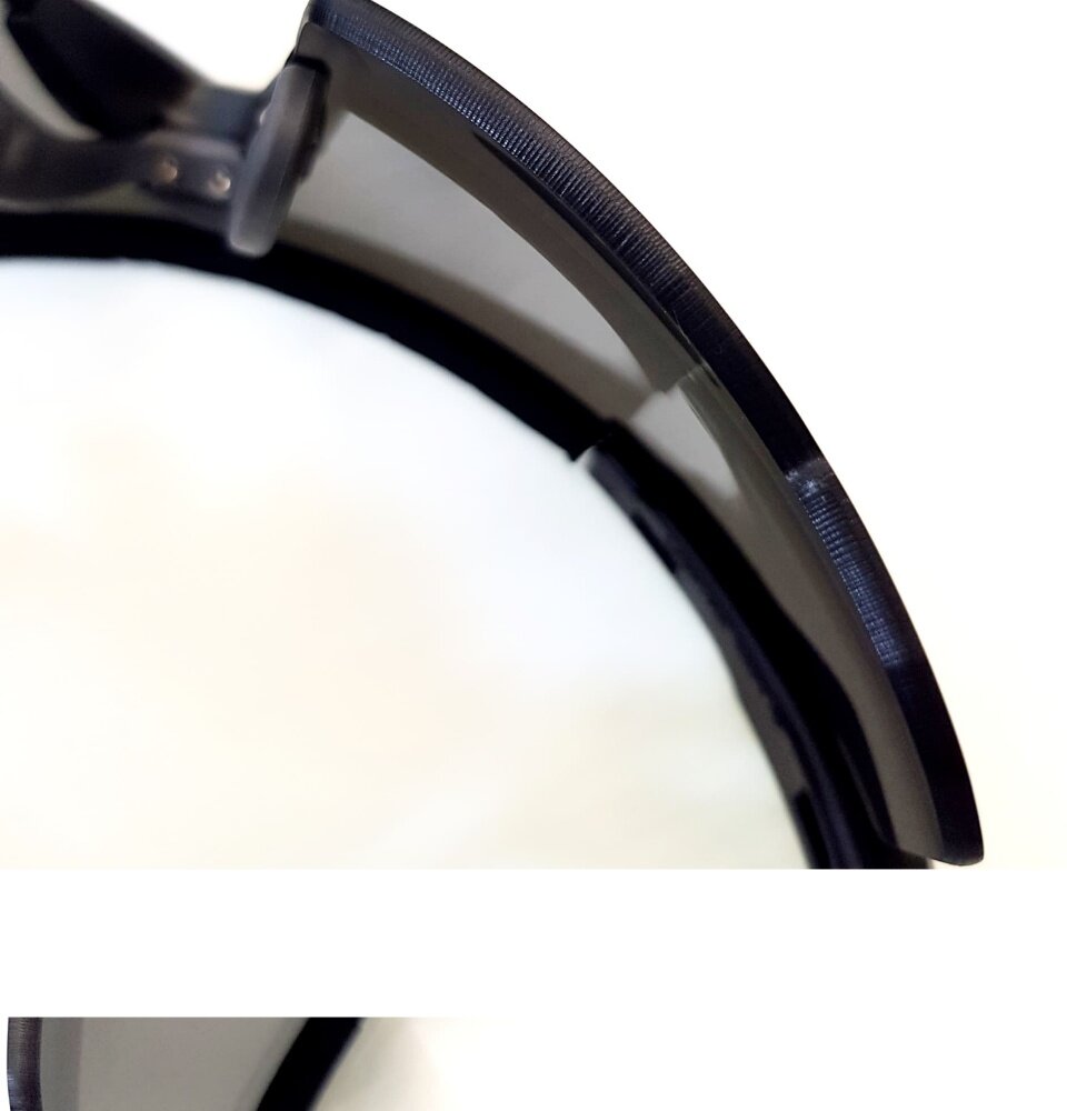 มุมมองเพิ่มเติมเกี่ยวกับ แว่นตาWileyX รุ่น #SABER รุ่นที่ขายดีที่สุด ชุด 3 เลนส์ สามารถถอดสลับเลนส์ได้ เลนส์หนา 3 mm. พร้องกระเป๋าใส่ เเละสายคล้องแว่น