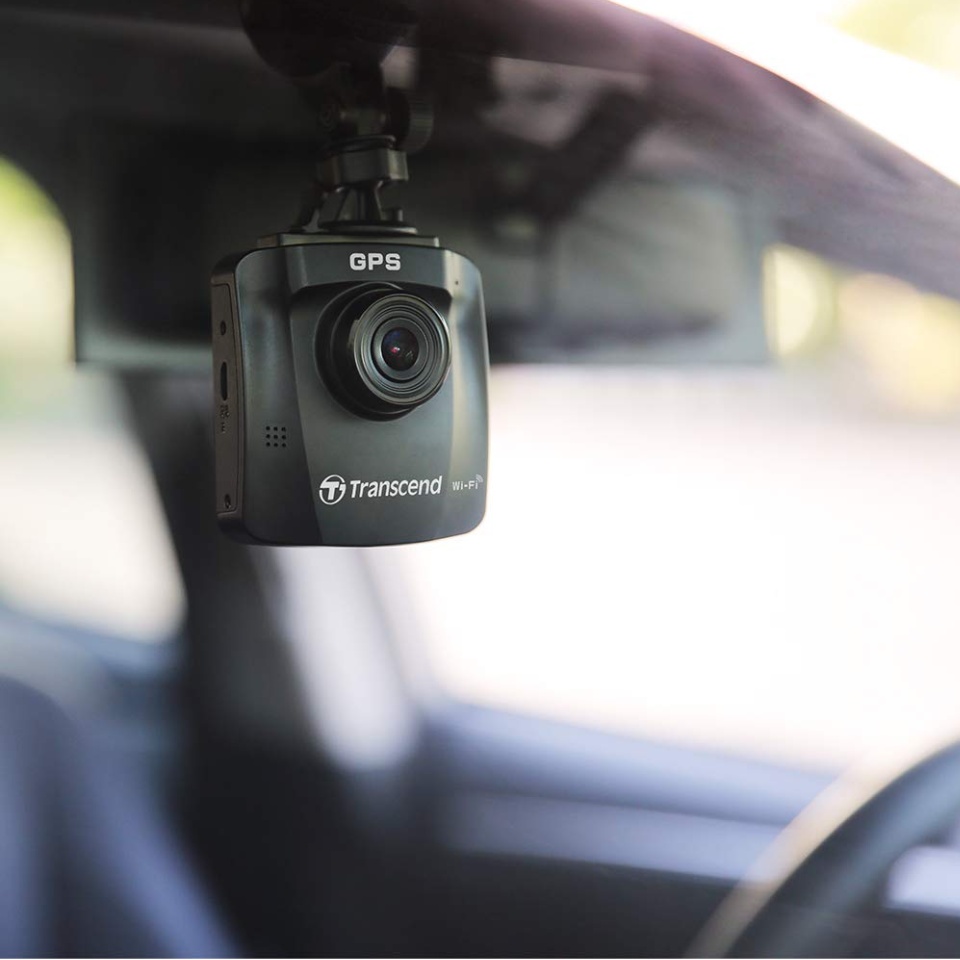 ข้อมูลเกี่ยวกับ [ศูนย์ไทย] Transcend DrivePro 250 กล้องติดรถยนต์ Full HD WIFI GPS ฟรี MicroSD 32GB กล้องติดรถยน2022 กล้องหน้ารถยน2022 ประกันศูนย์ไทย 2 ปี
