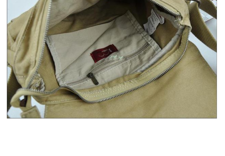 รูปภาพเพิ่มเติมเกี่ยวกับ ของใหม่ พร้อมส่ง กระเป๋าลีวายส์ กระเป๋าสะพายลีวายส์ กระเป๋าสะพายผู้ชาย Levi's Messenger bag sho bag